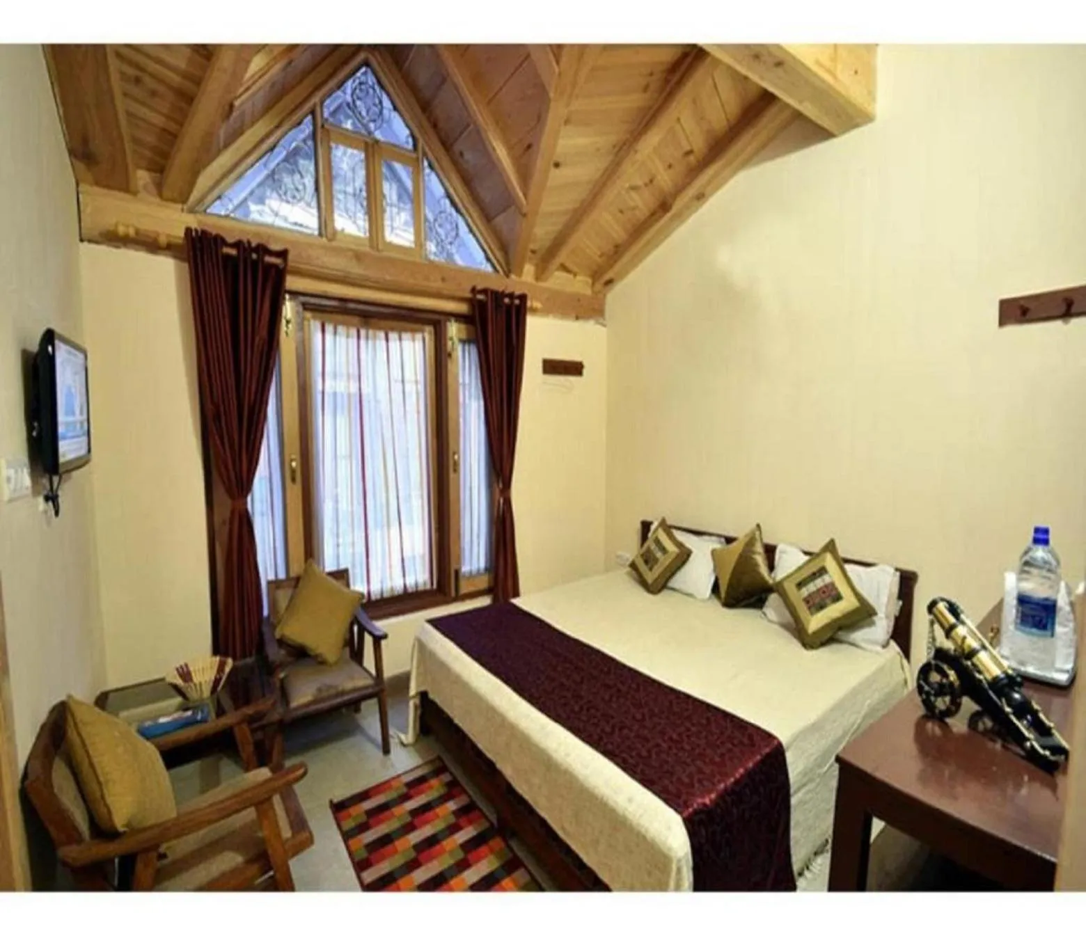 Bedroom in StayApart I The Maple Residences - Lake Front