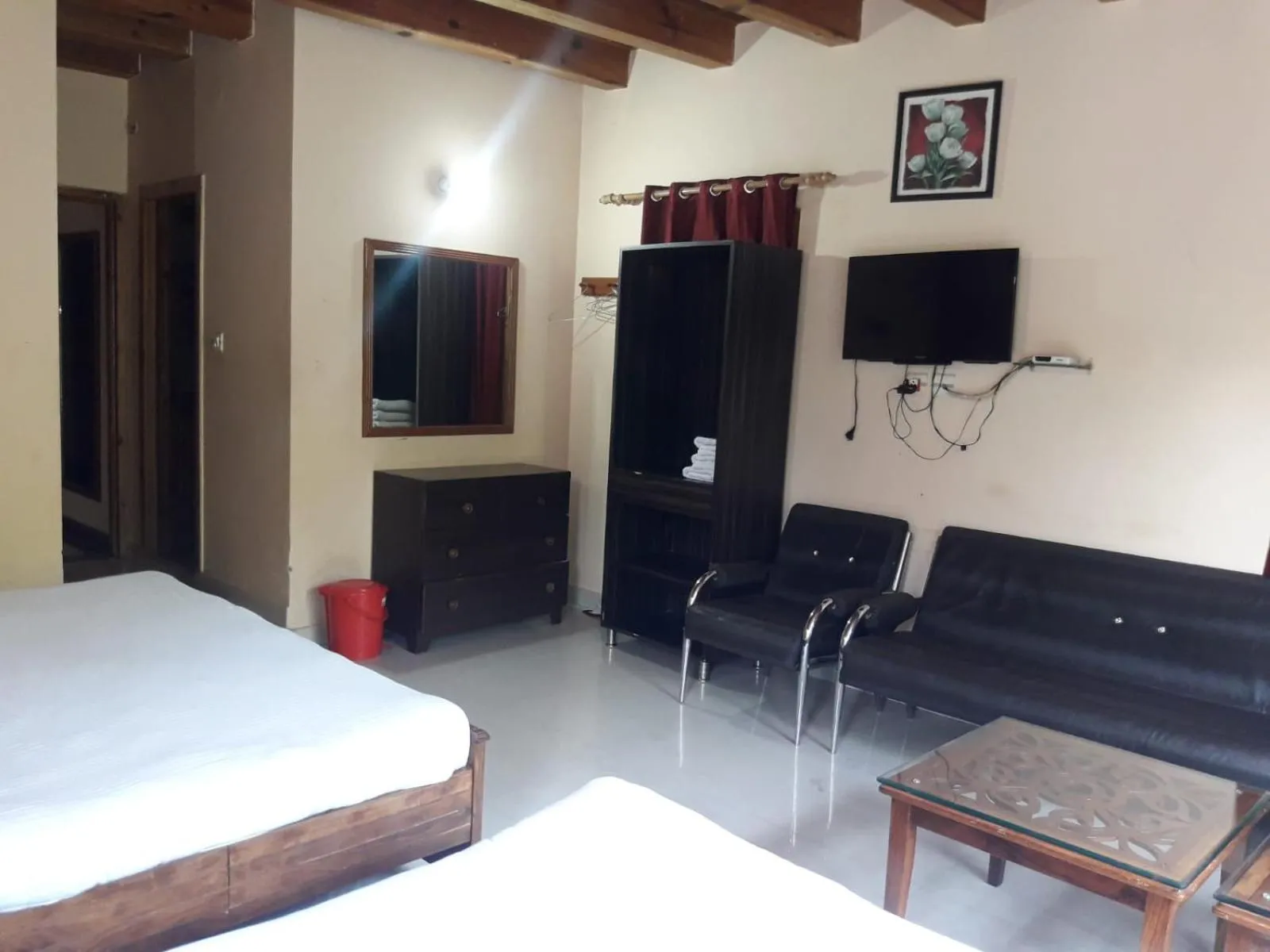 Bedroom in StayApart I The Maple Residences - Lake Front