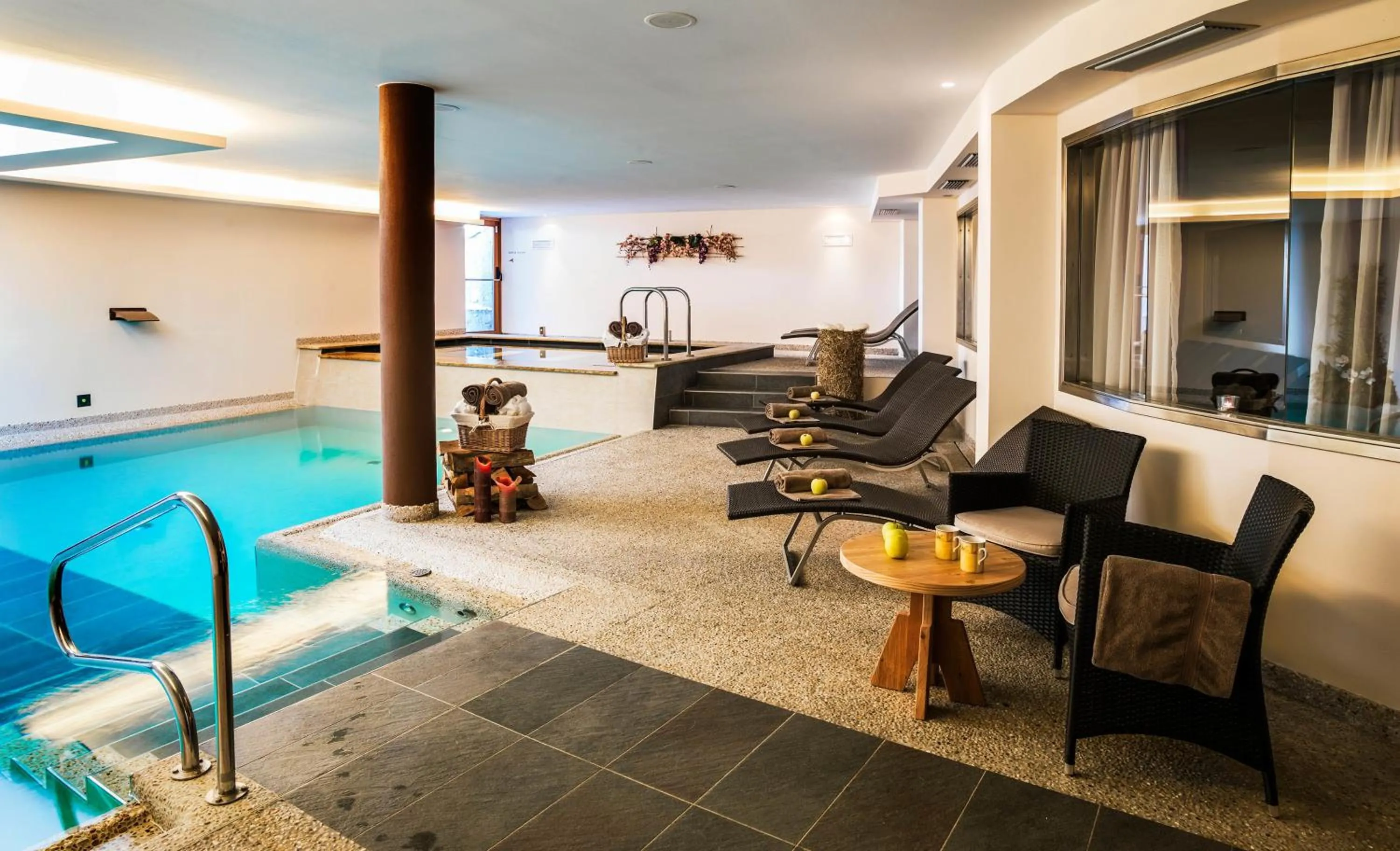 Swimming pool in Bio Hotel Brusago Vital & Wellness