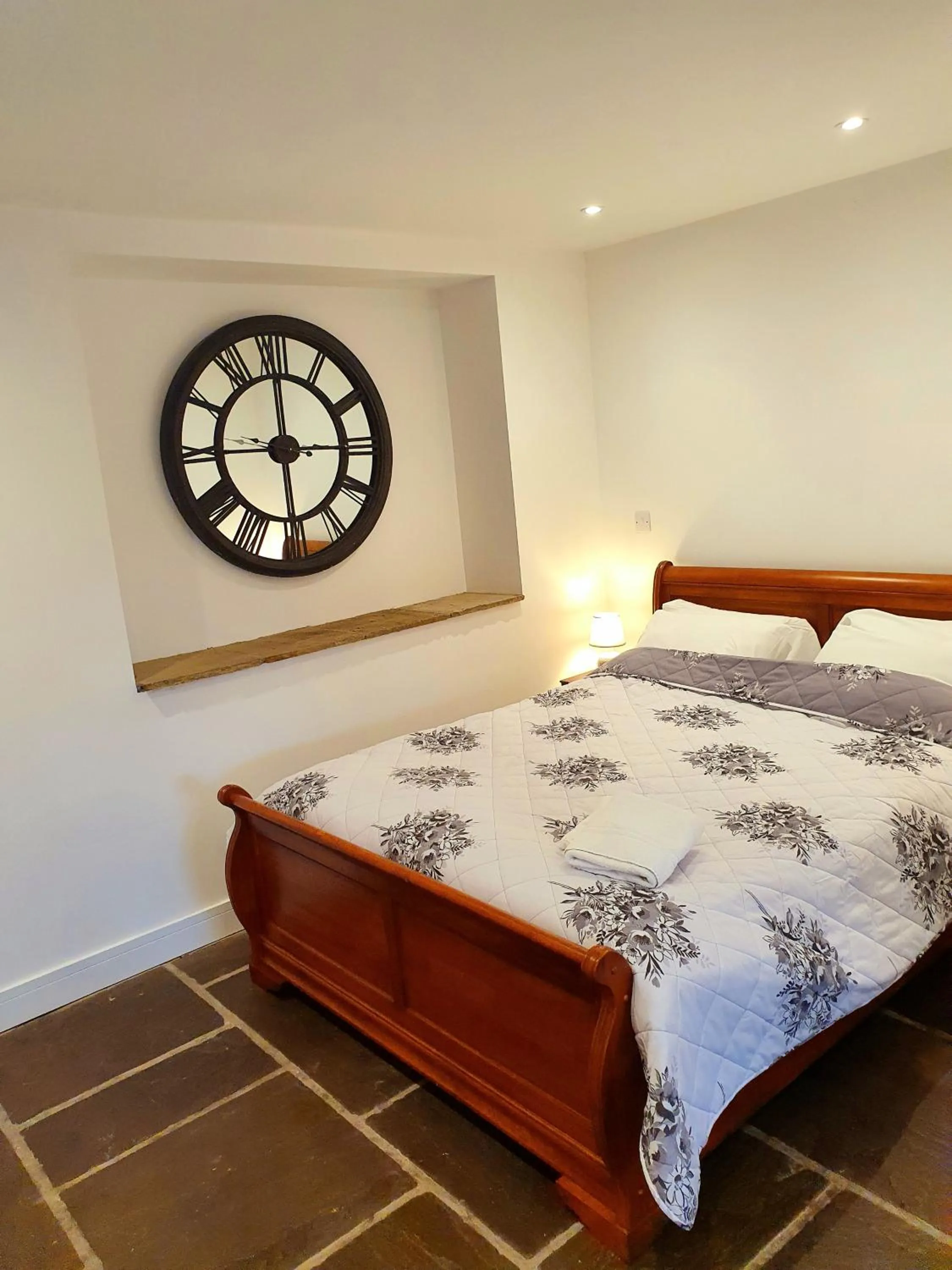 Bedroom, Bed in The Priory