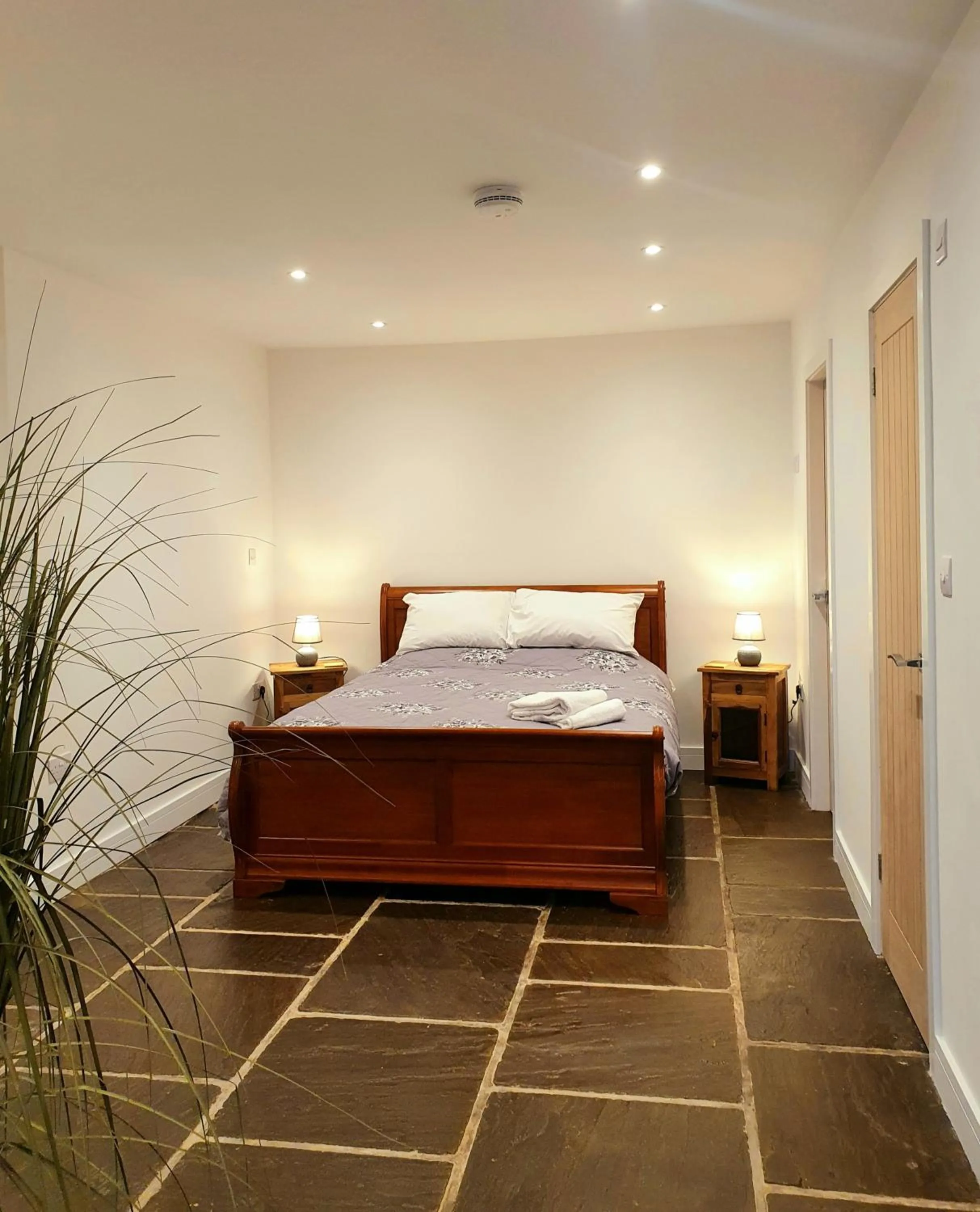 Bedroom, Bed in The Priory