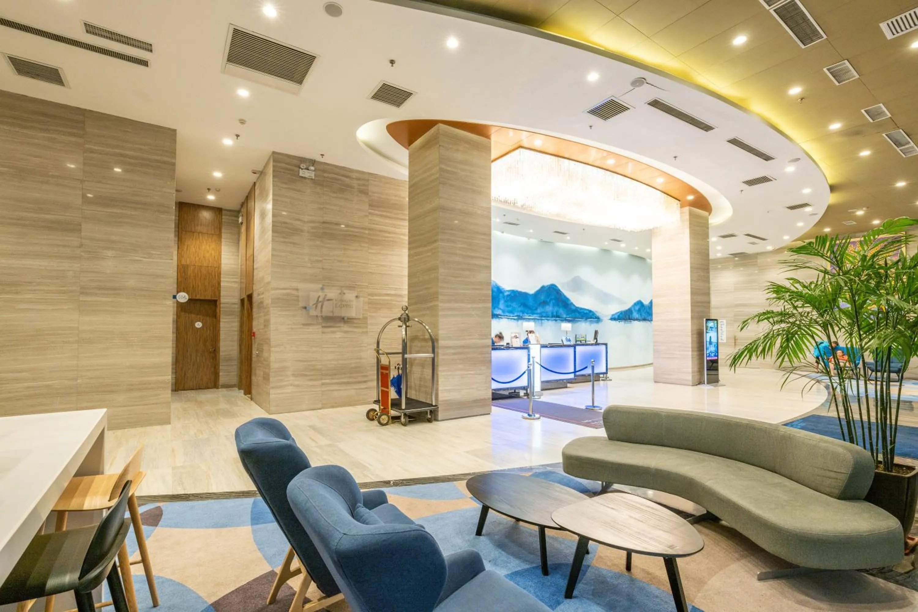 Property building in Holiday Inn Express Anshan Downtown by IHG