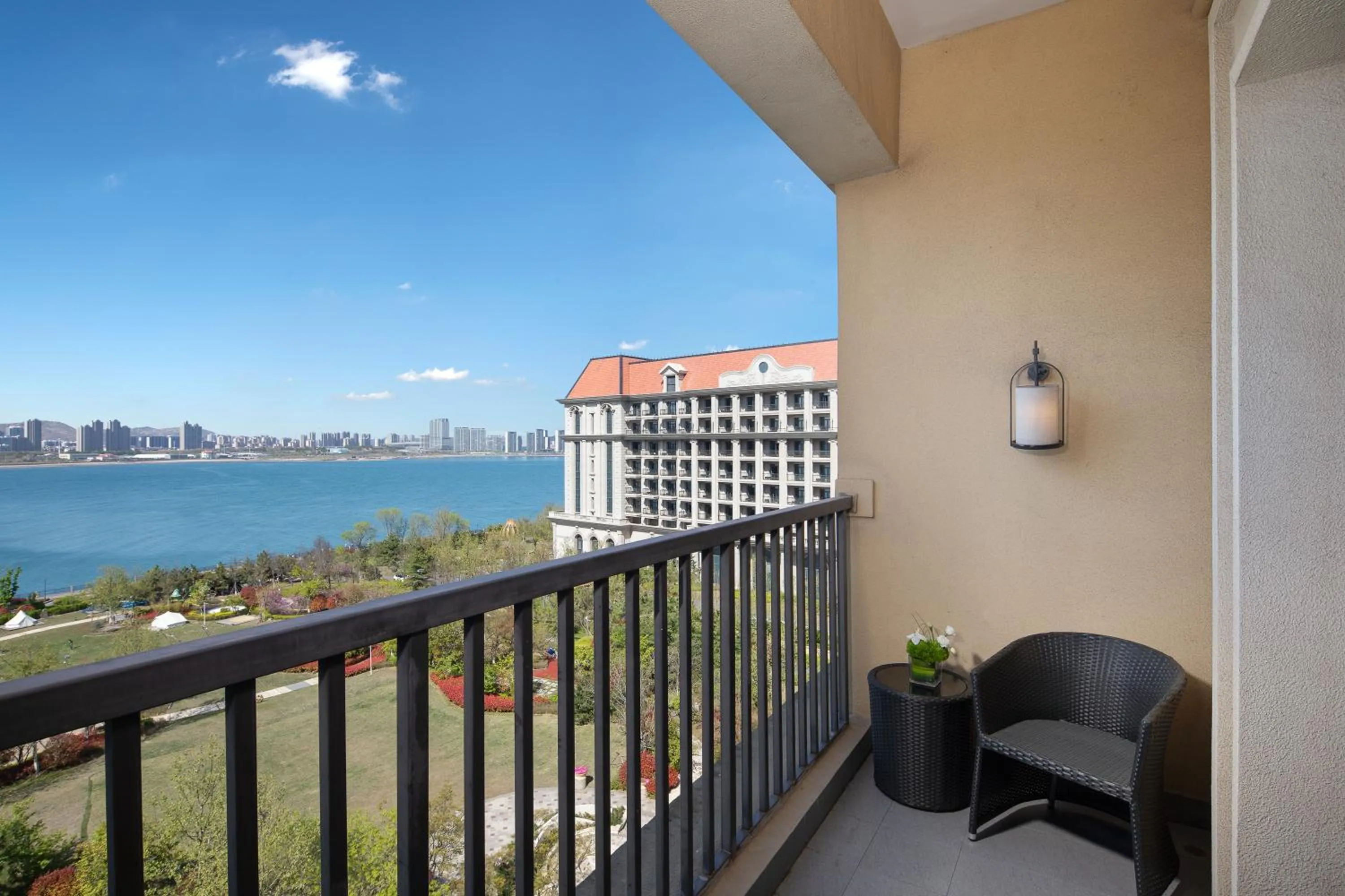 Balcony/Terrace in Crowne Plaza QingdaoOriental Movie Metropolis by IHG