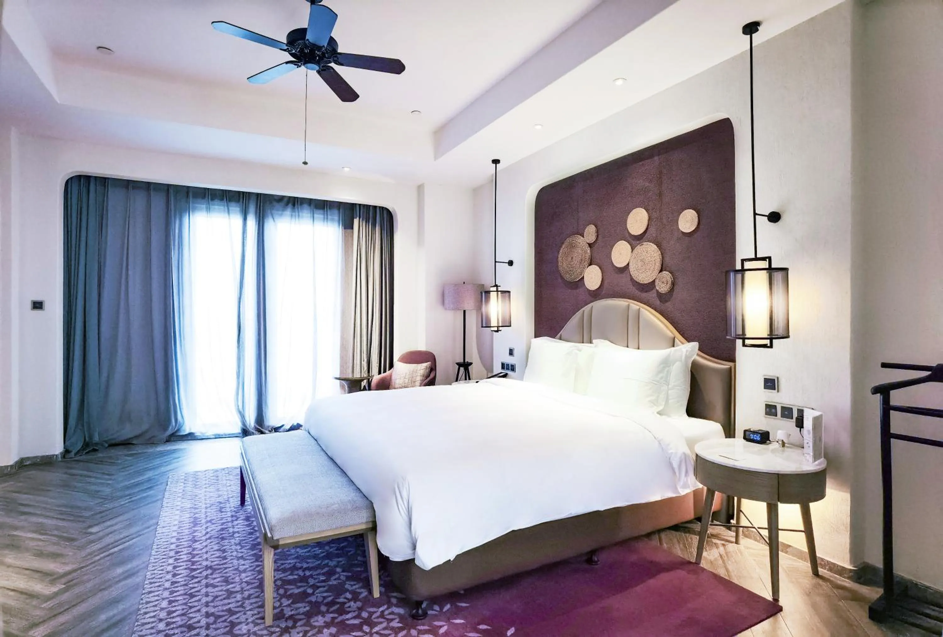 Bed in Crowne Plaza QingdaoOriental Movie Metropolis by IHG