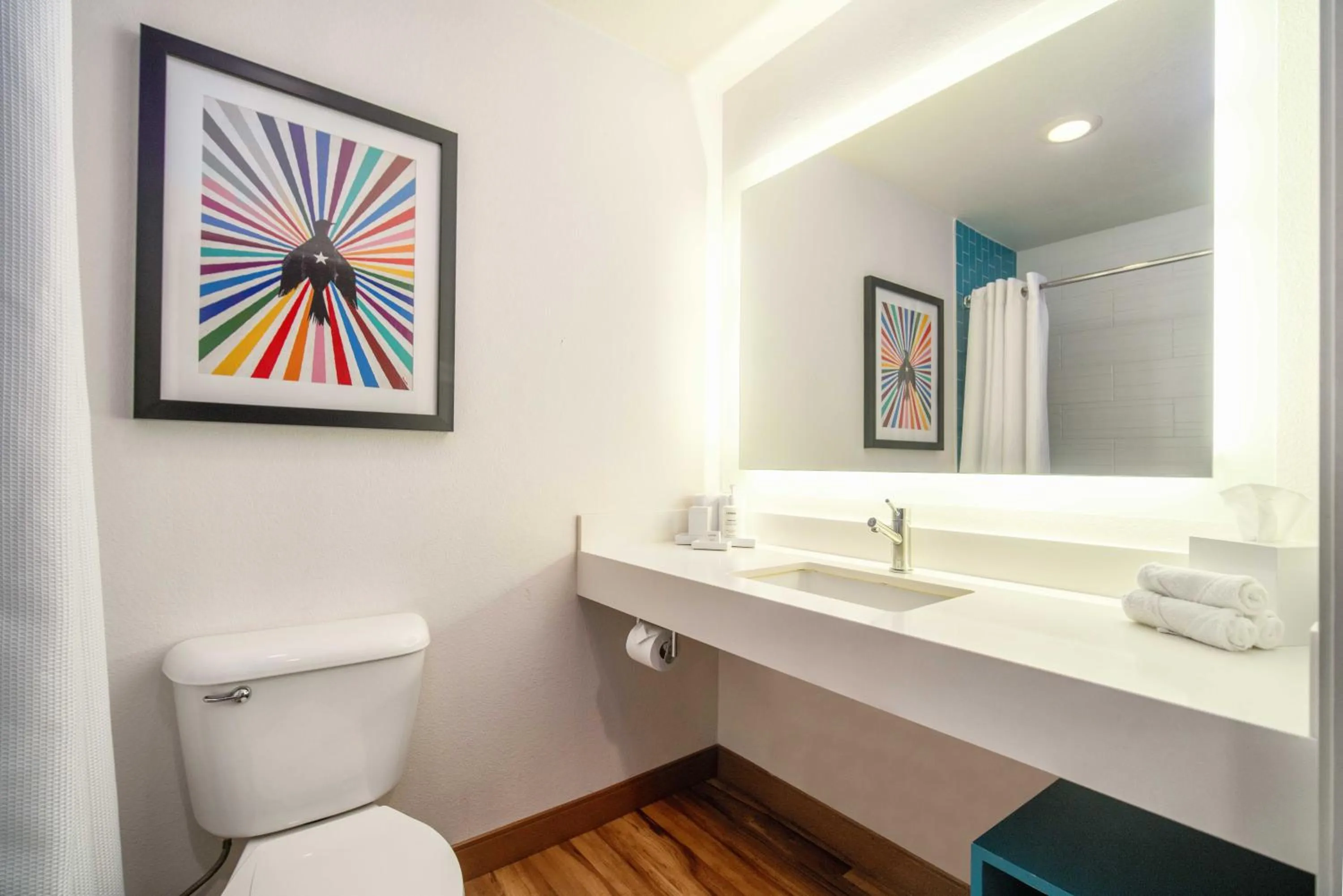 Bathroom in The Kinney - Venice Beach