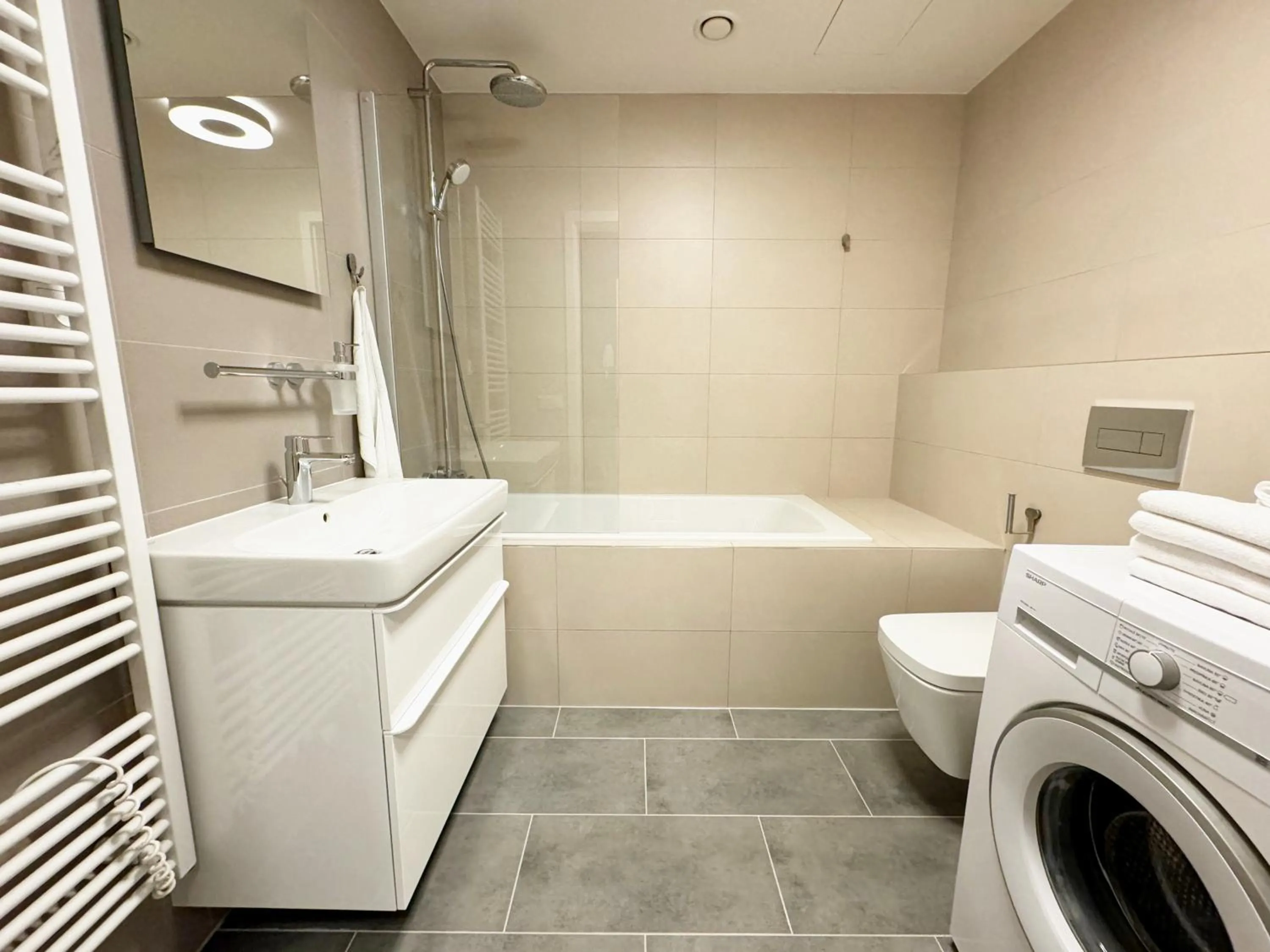 Bathroom in Lakepark Residence