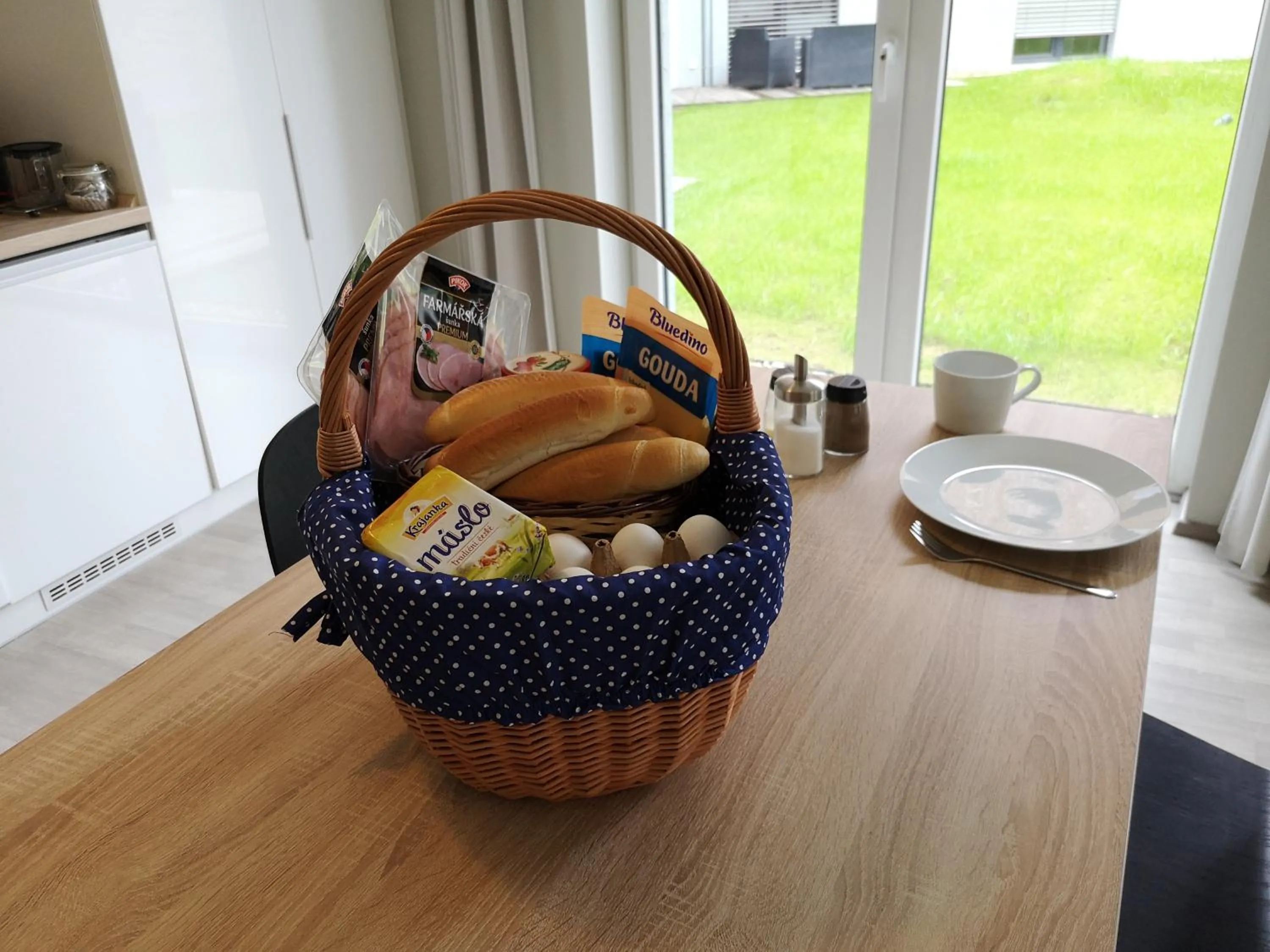 Breakfast in Lakepark Residence