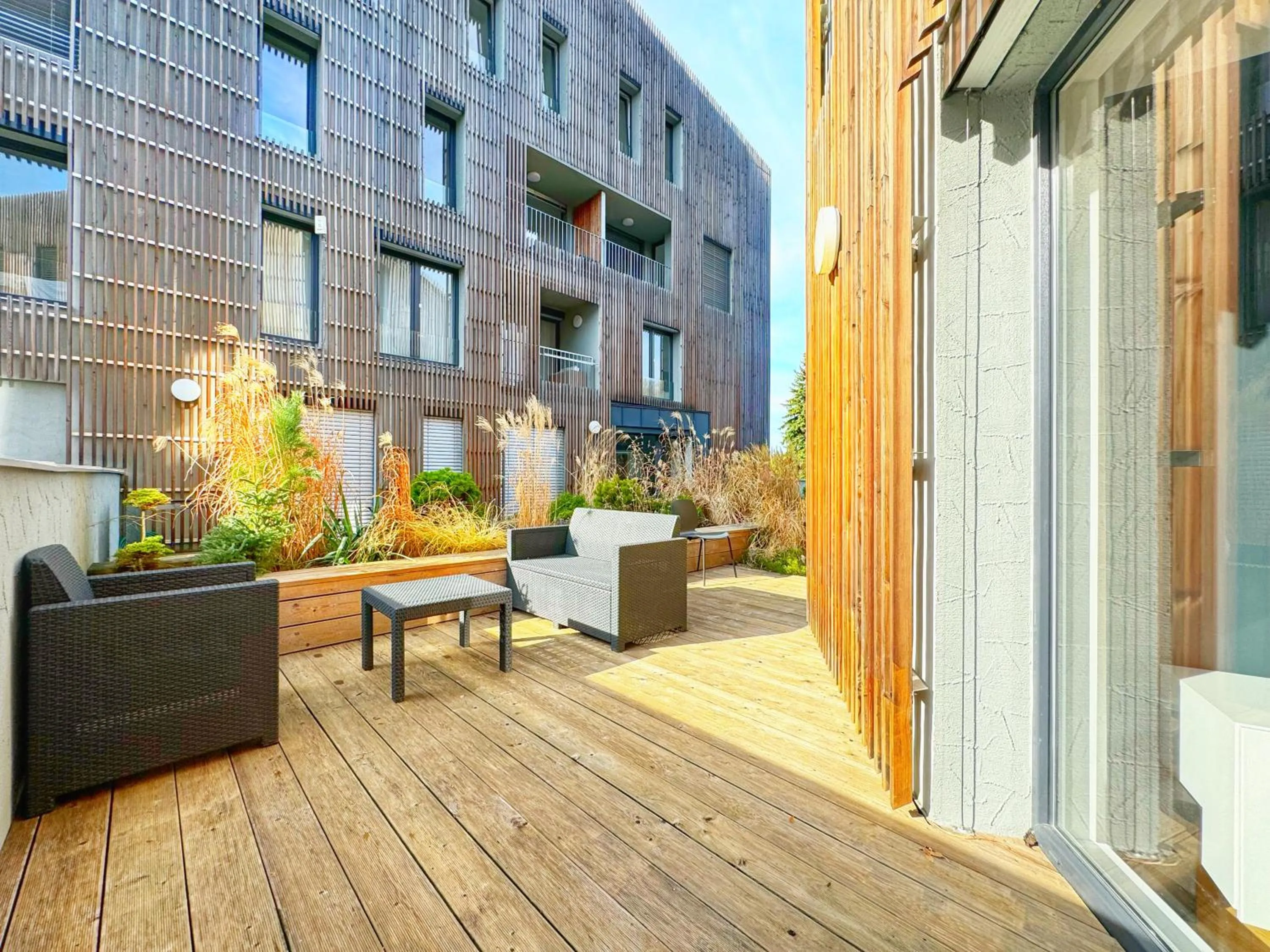 Balcony/Terrace in Lakepark Residence