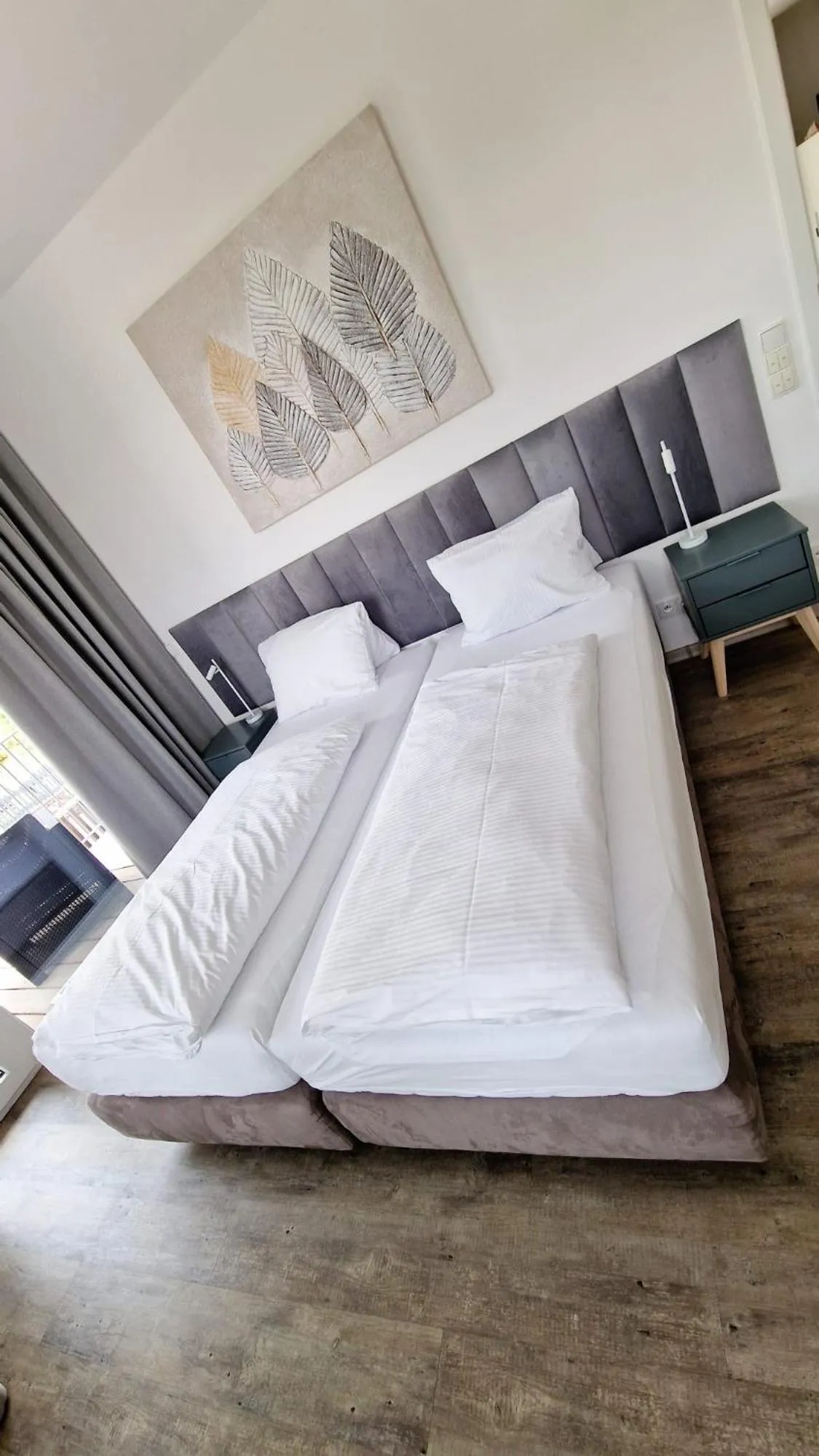 Bed in Lakepark Residence