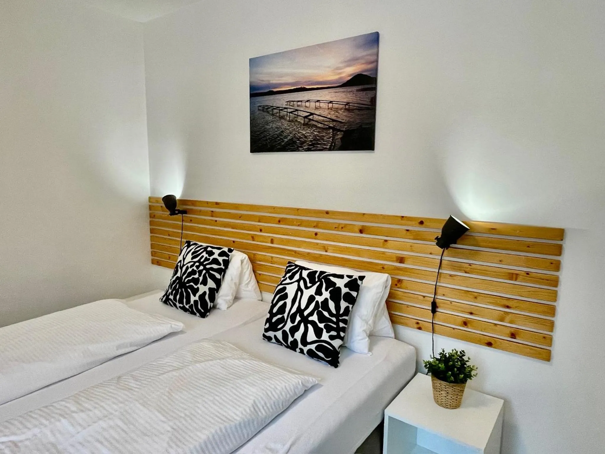 Bed in Lakepark Residence