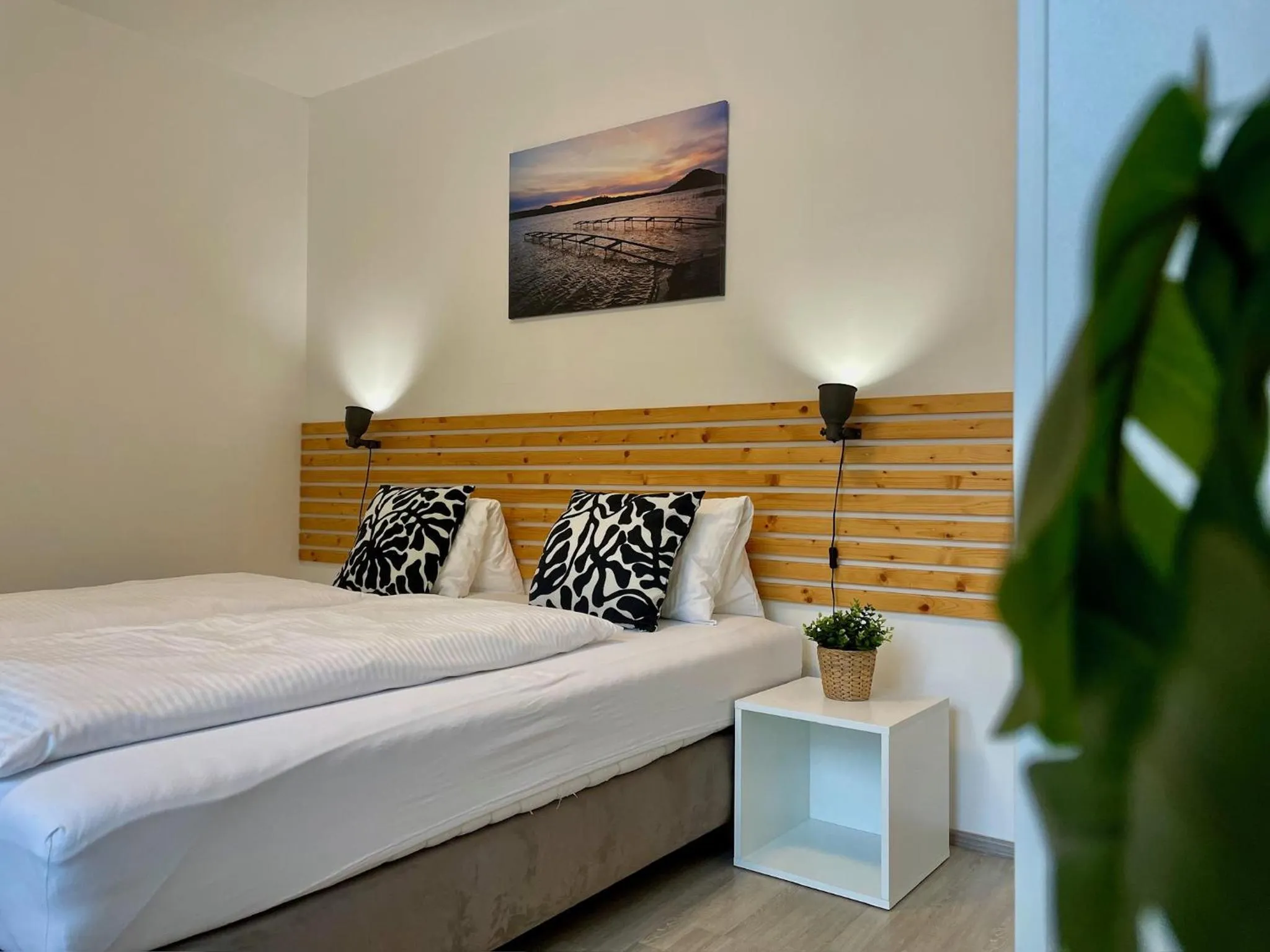 Bed in Lakepark Residence