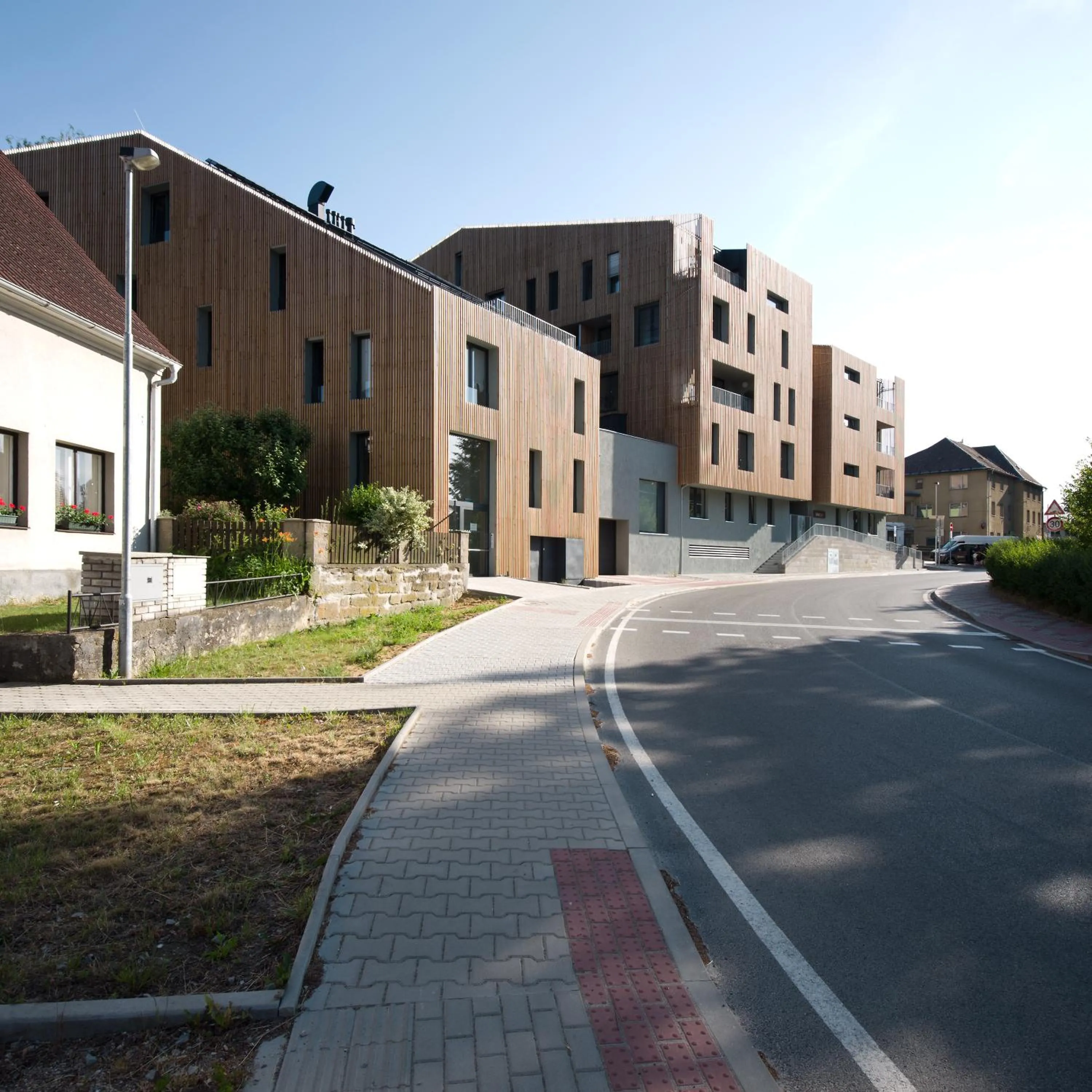 Property building in Lakepark Residence