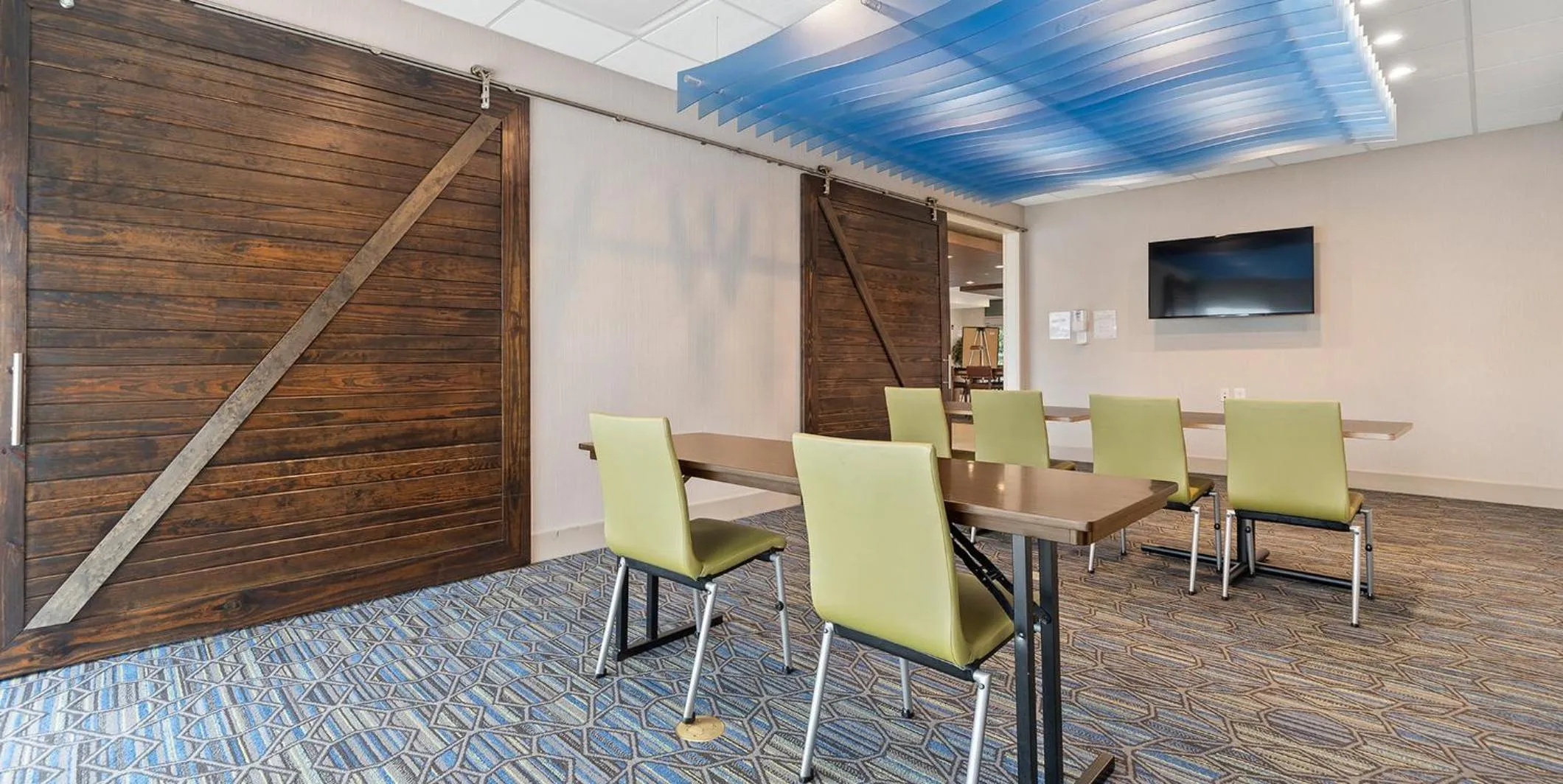 Meeting/conference room in Holiday Inn Express & Suites Macon North by IHG