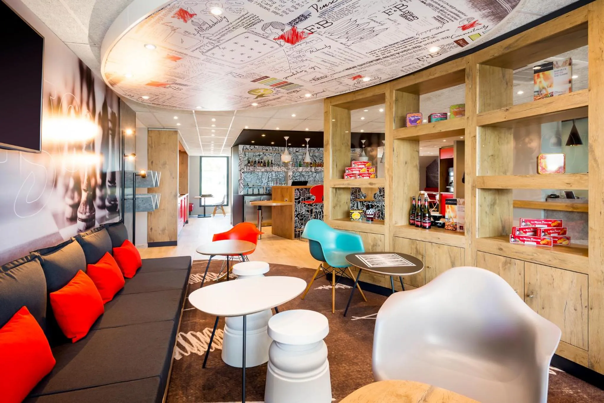 Area and facilities in ibis Pontorson Baie Du Mont Saint Michel