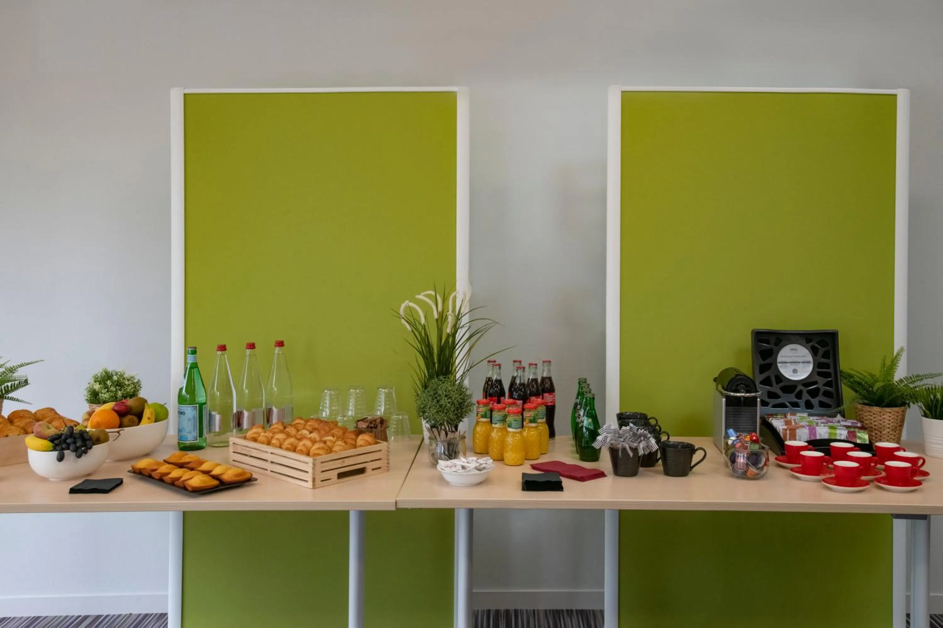 Meeting/conference room in ibis Pontorson Baie Du Mont Saint Michel