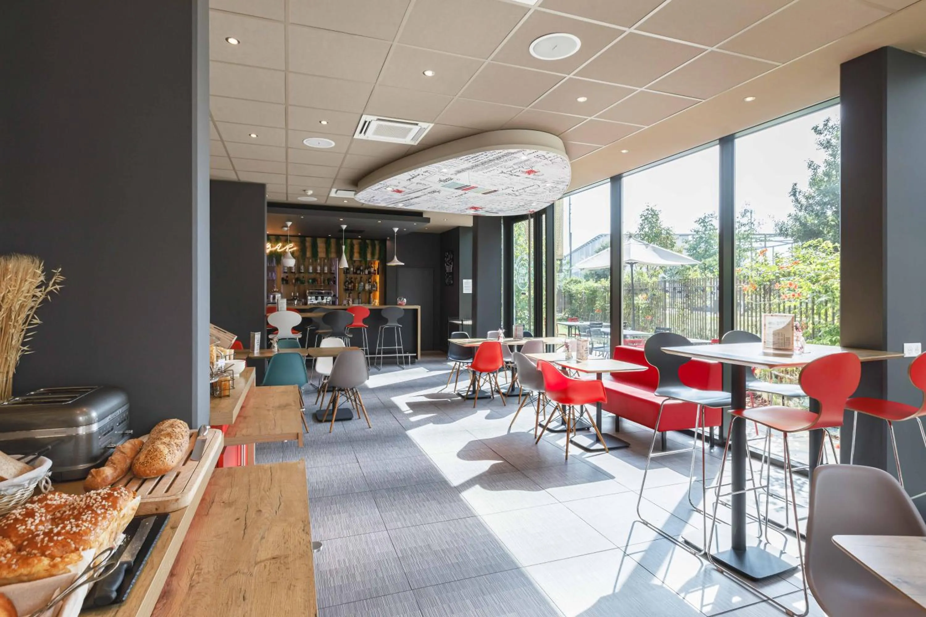 Breakfast in ibis Lyon Carre De Soie