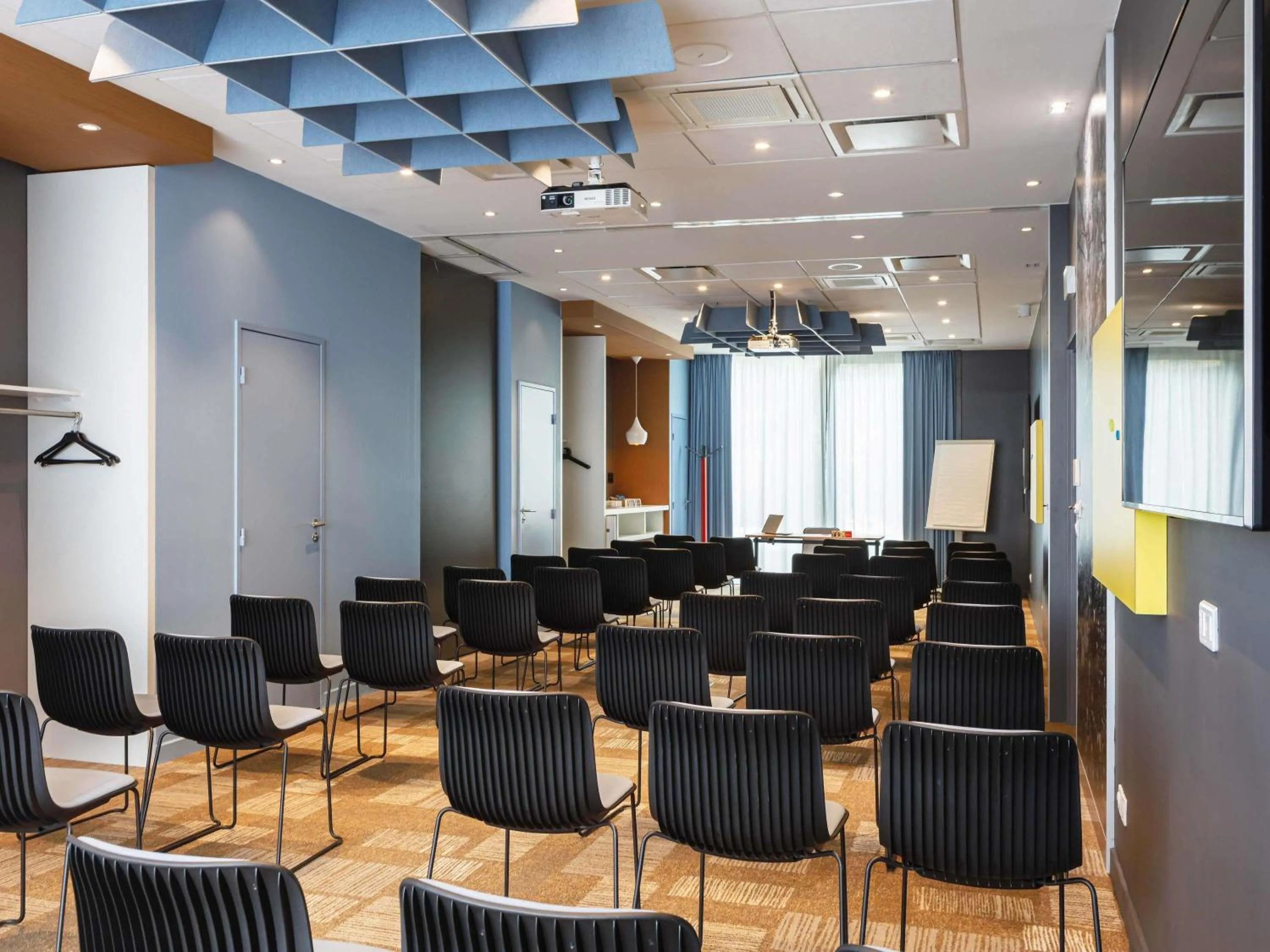 Meeting/conference room in ibis Lyon Carre De Soie