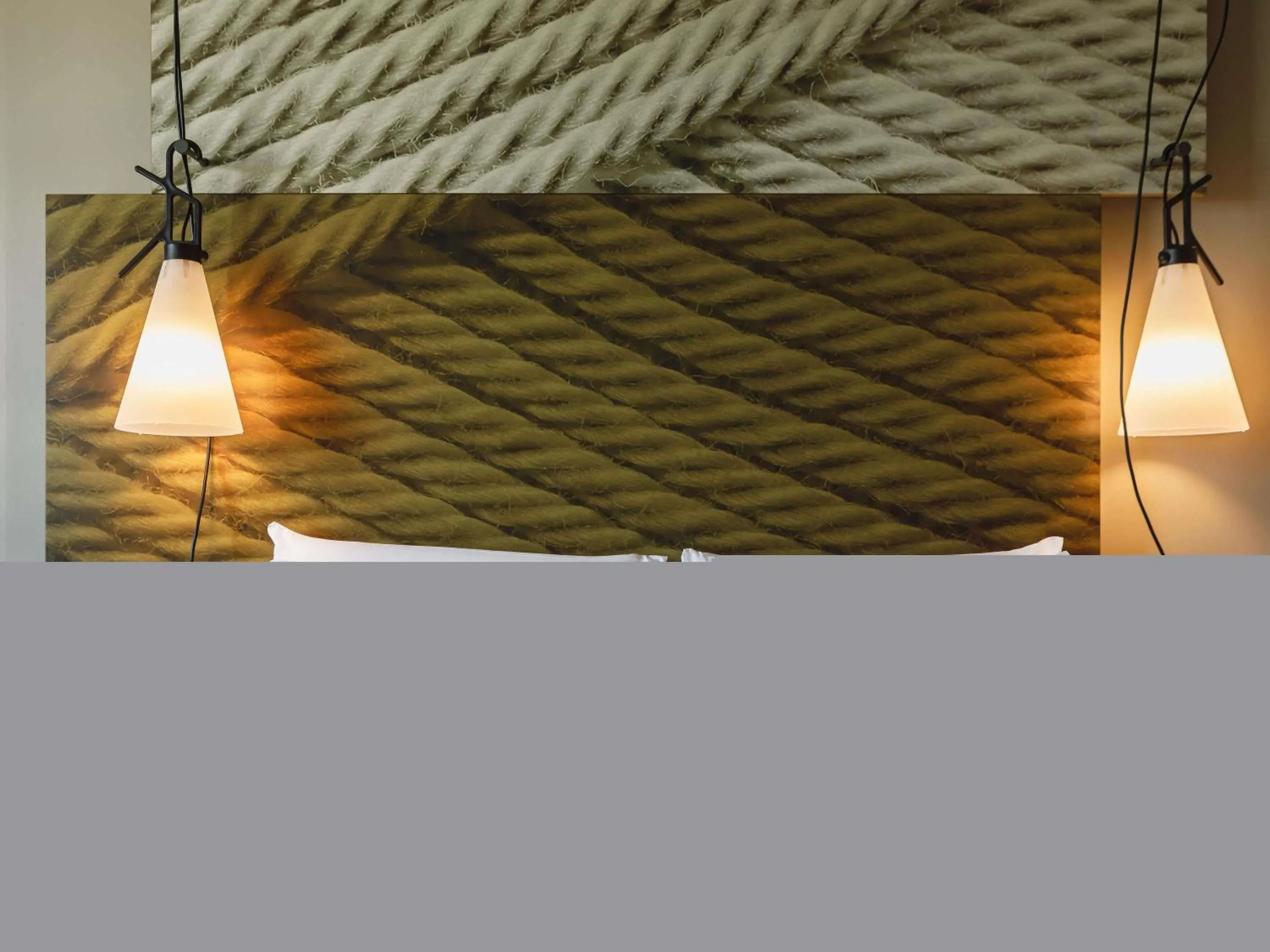 Bedroom in ibis Lyon Carre De Soie