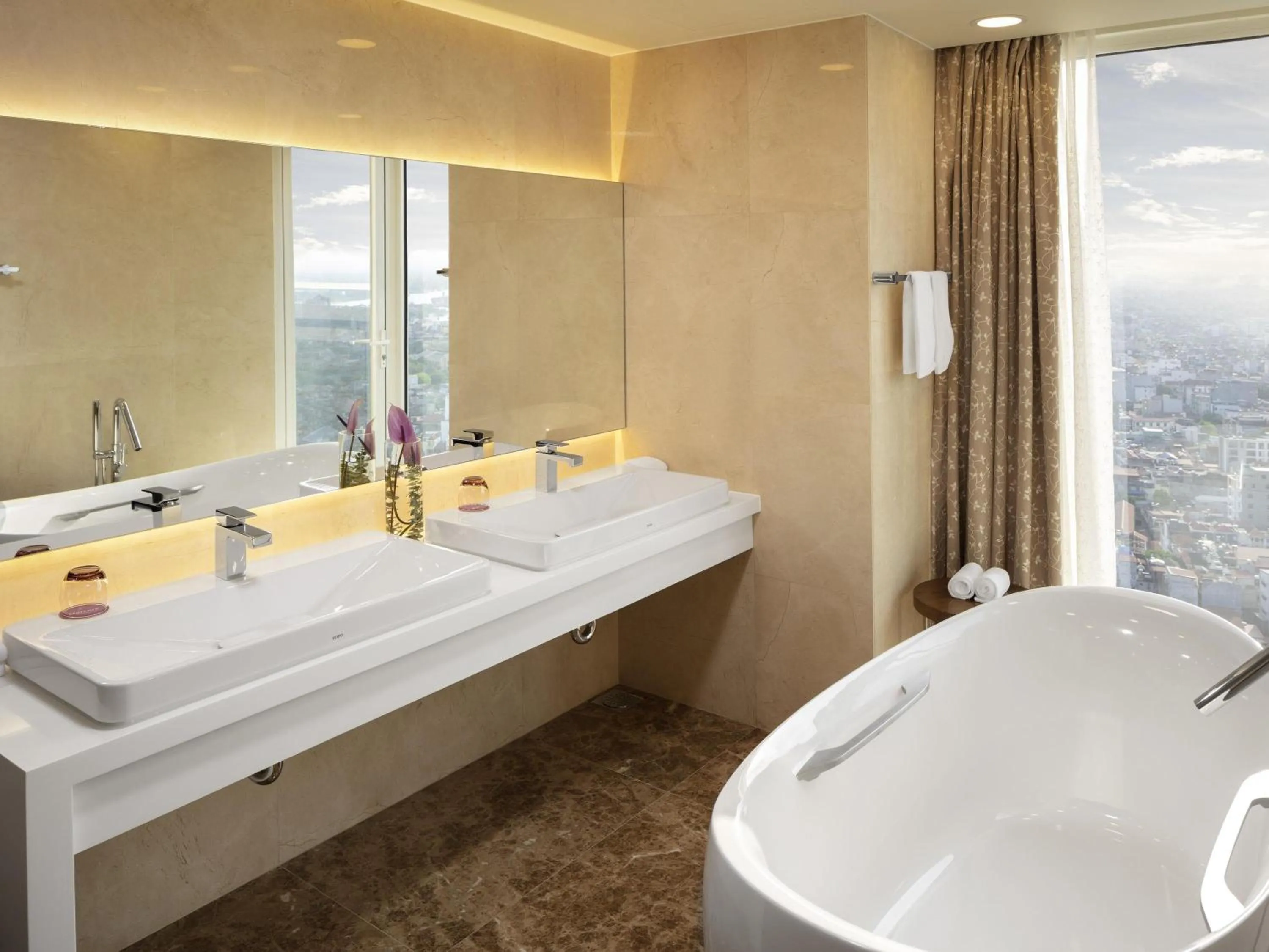 Bedroom in Mercure Hai Phong