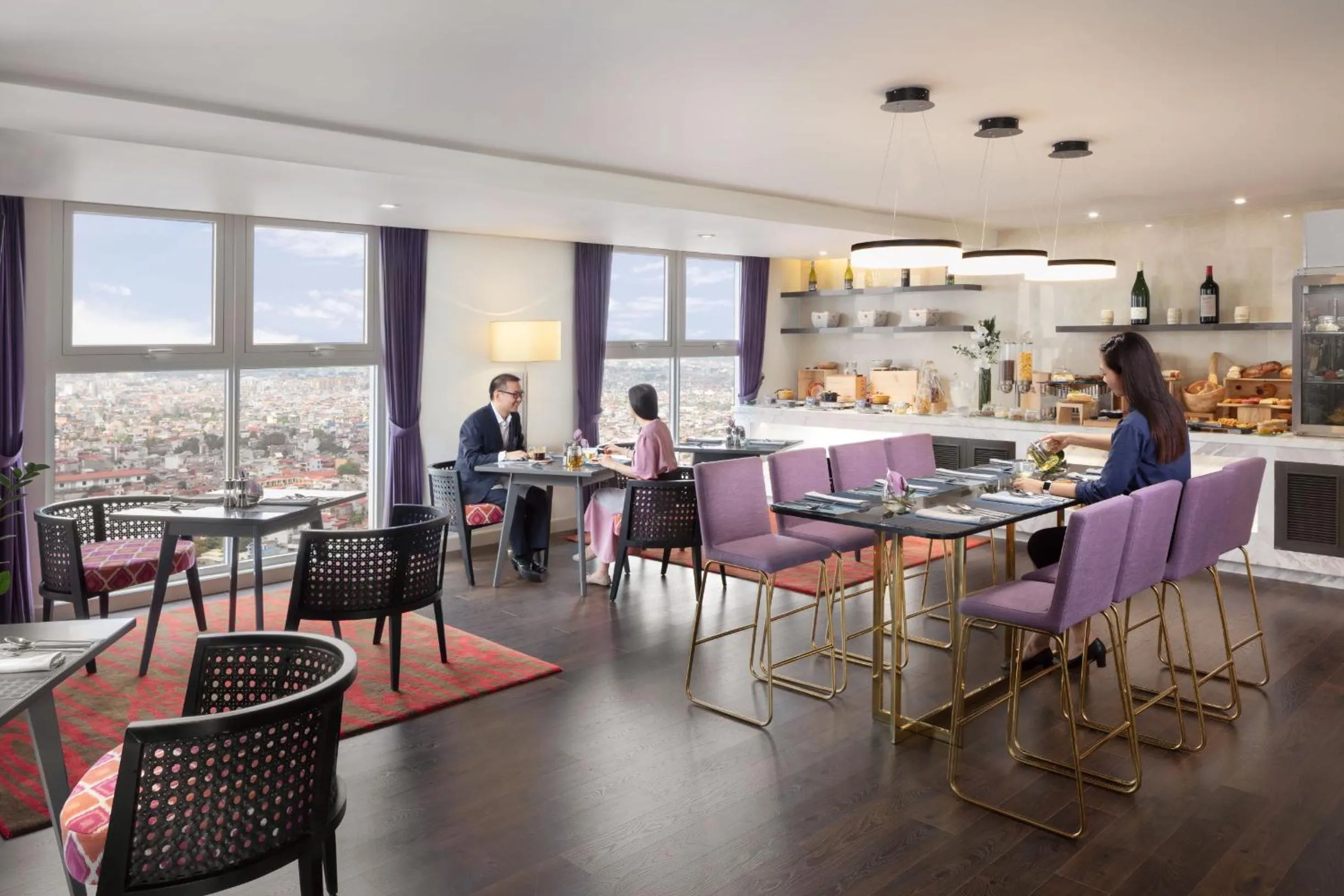 Restaurant/places to eat in Mercure Hai Phong