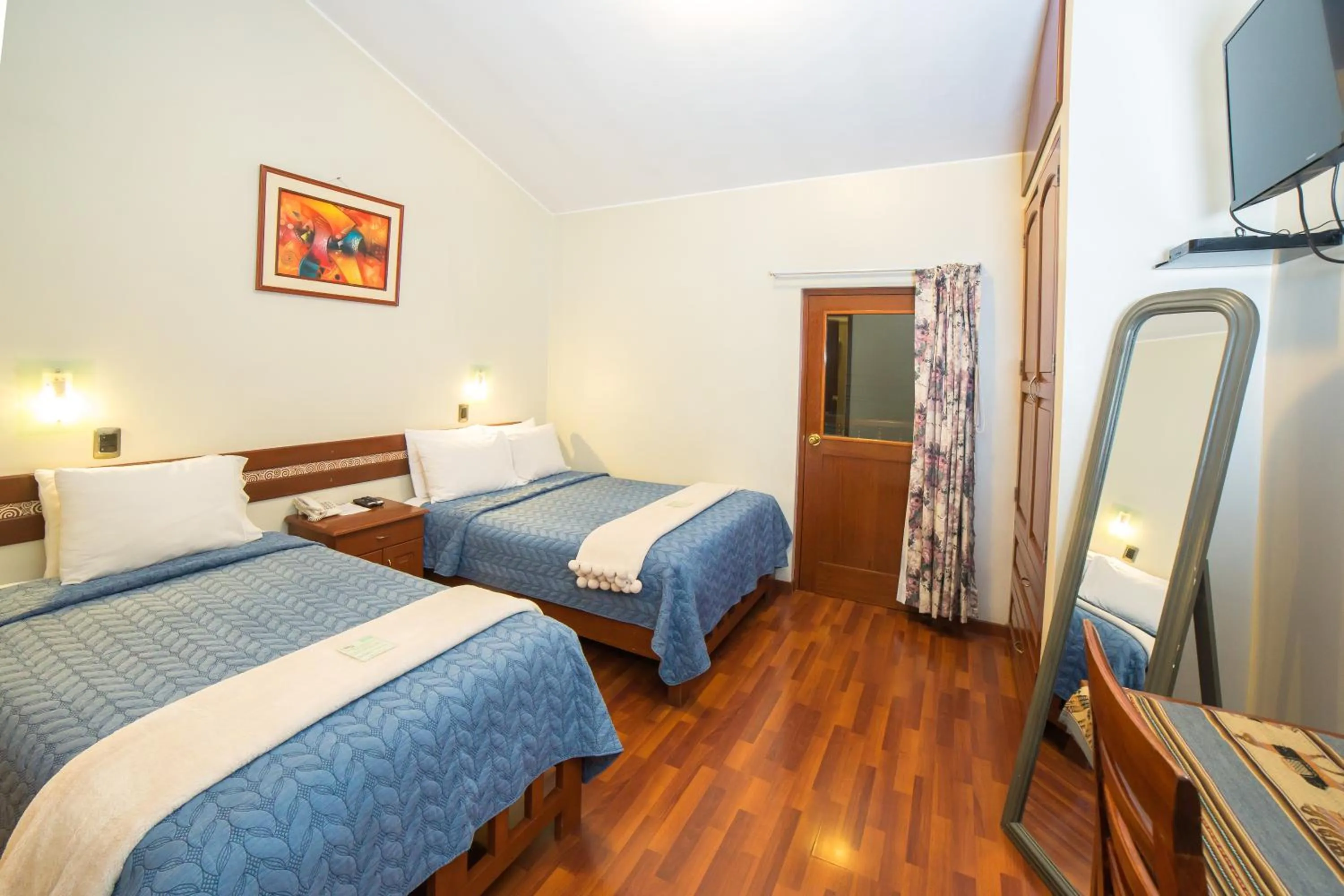 Photo of the whole room, Bed in Antawasi Hotel