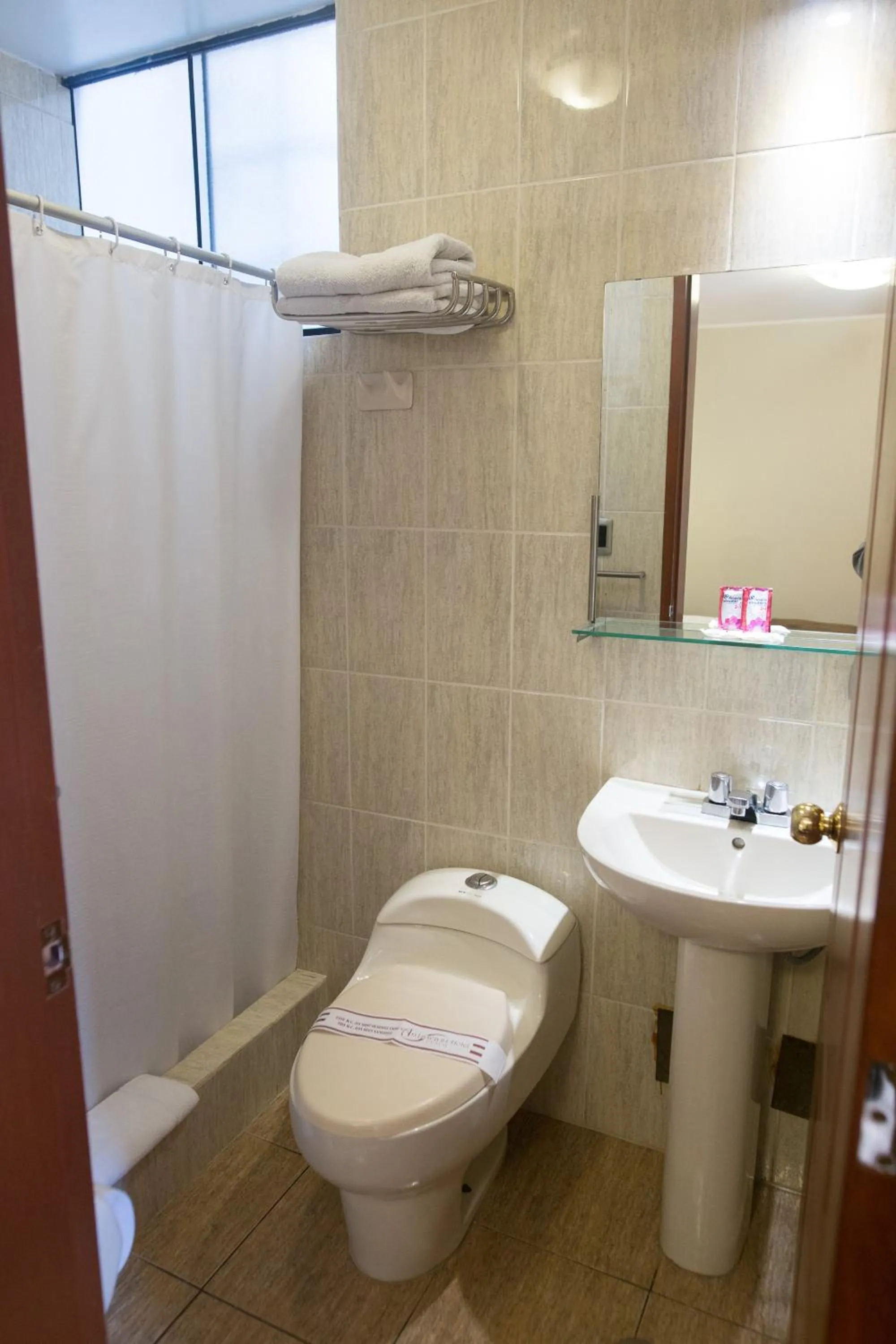 Bathroom in Antawasi Hotel