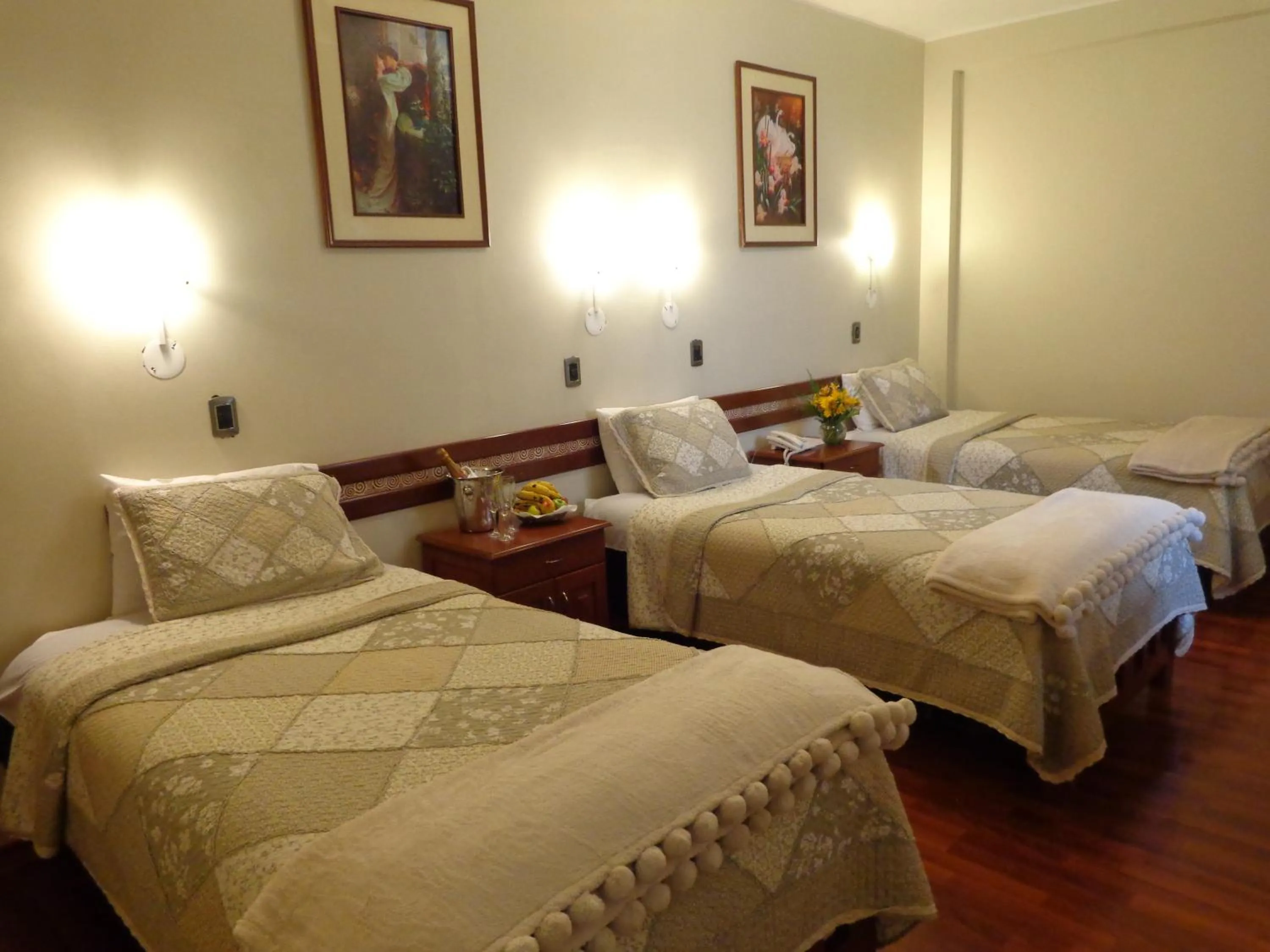 Photo of the whole room, Bed in Antawasi Hotel