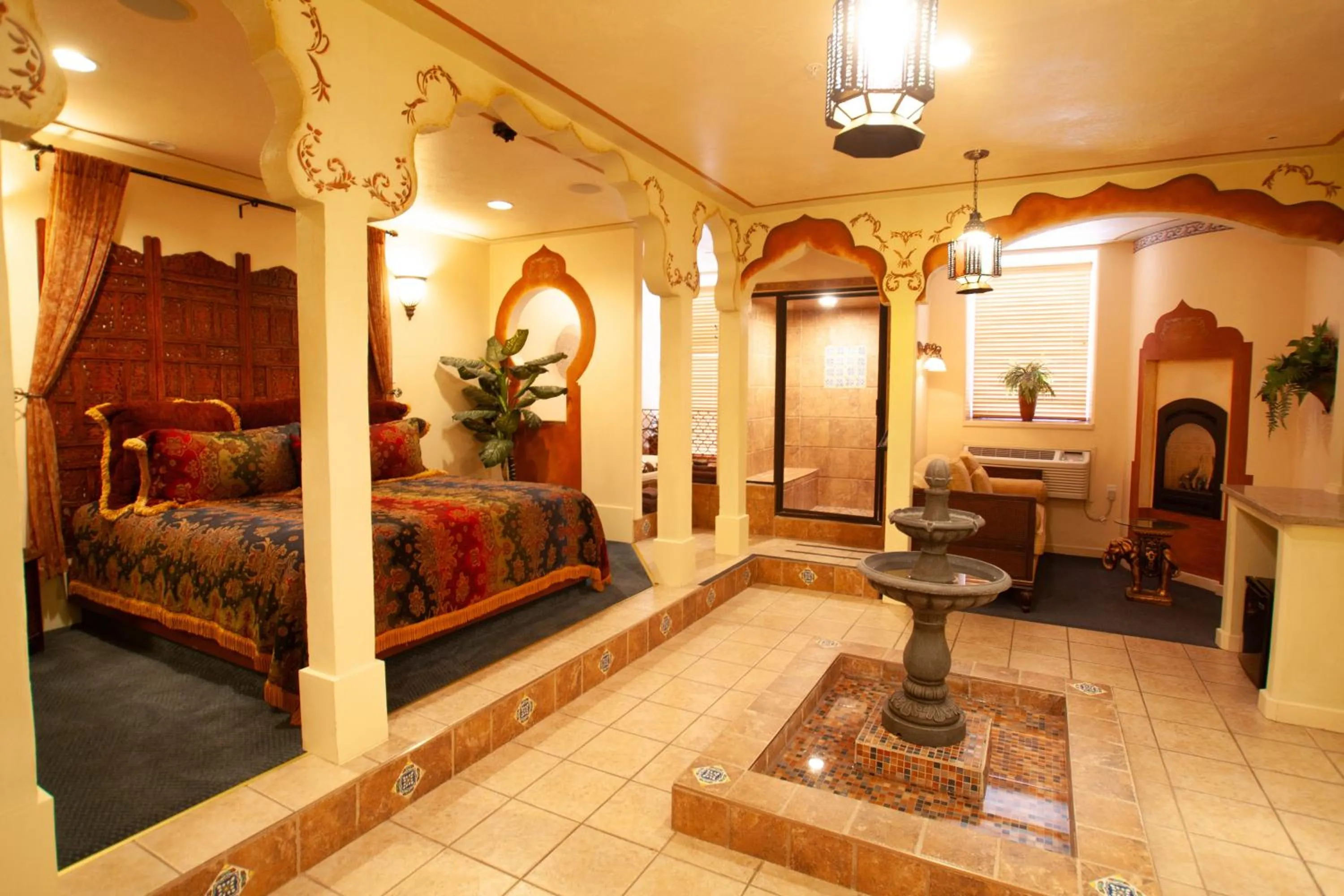 Destinations Inn Theme Rooms