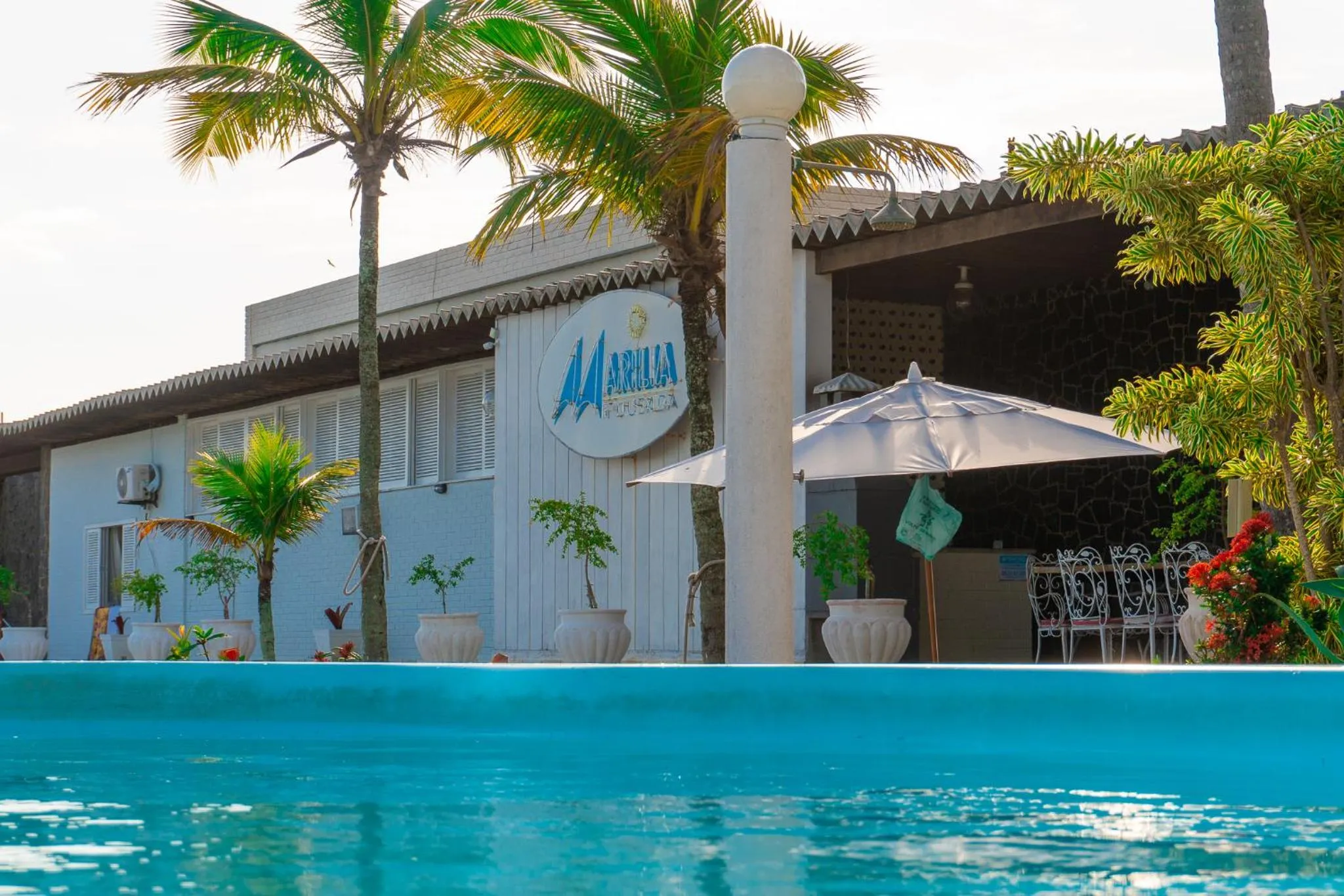 Swimming pool in Pousada Marilia