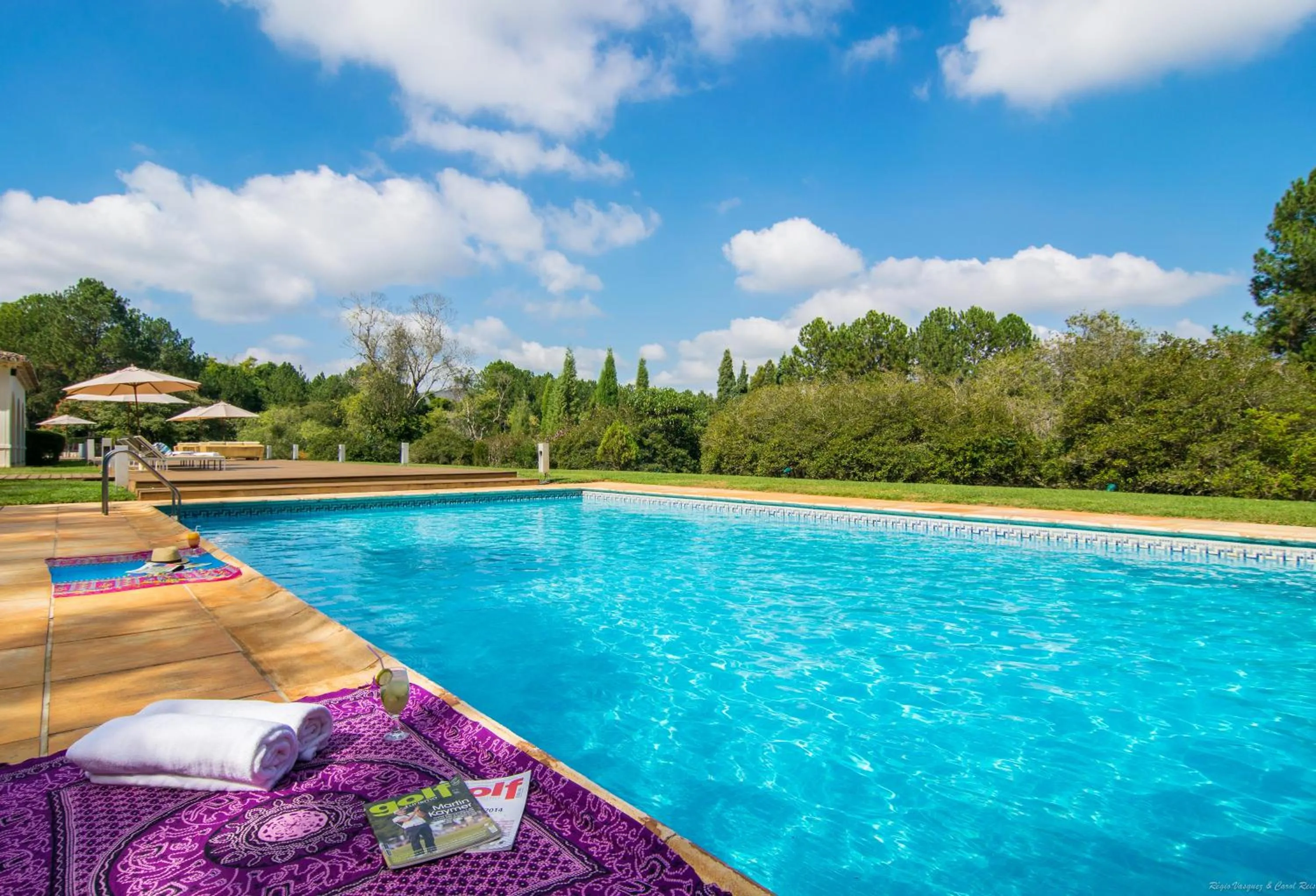 Swimming pool in Garden Hill Hotel e Golfe