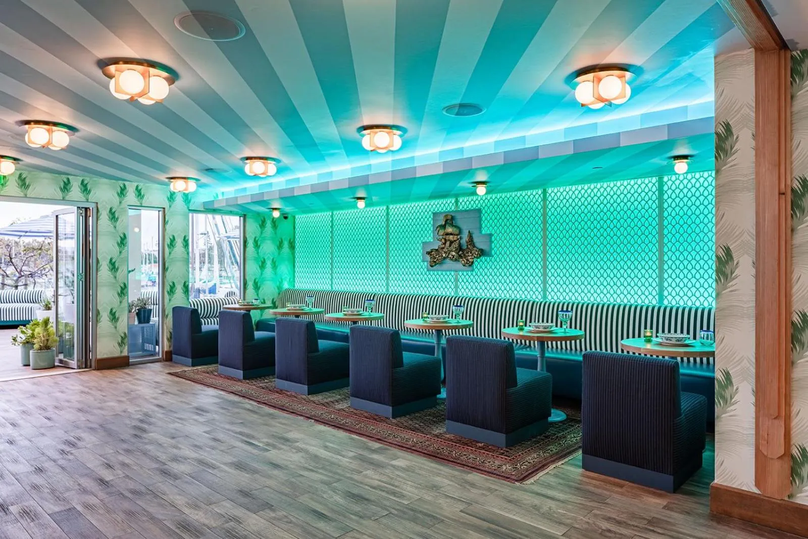 Lounge or bar in Marina del Rey Hotel