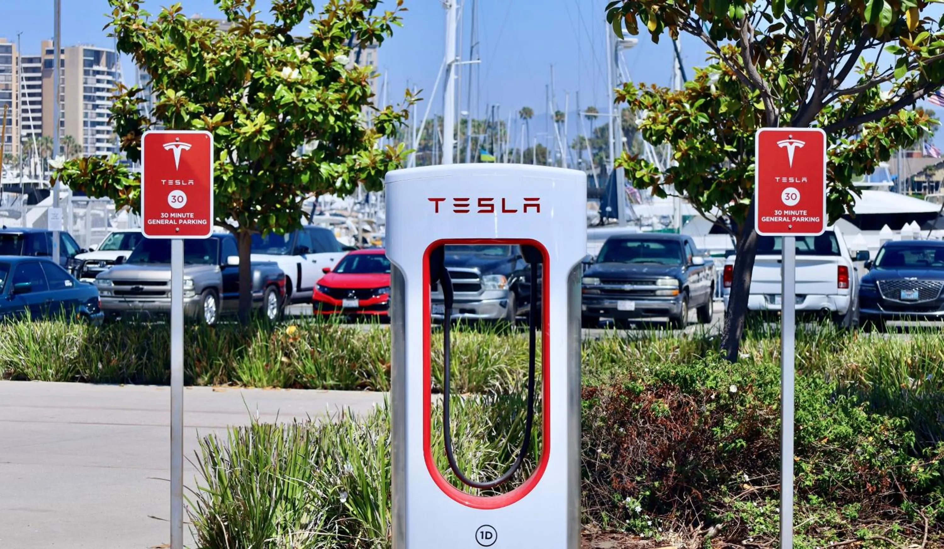 Parking in Marina del Rey Hotel