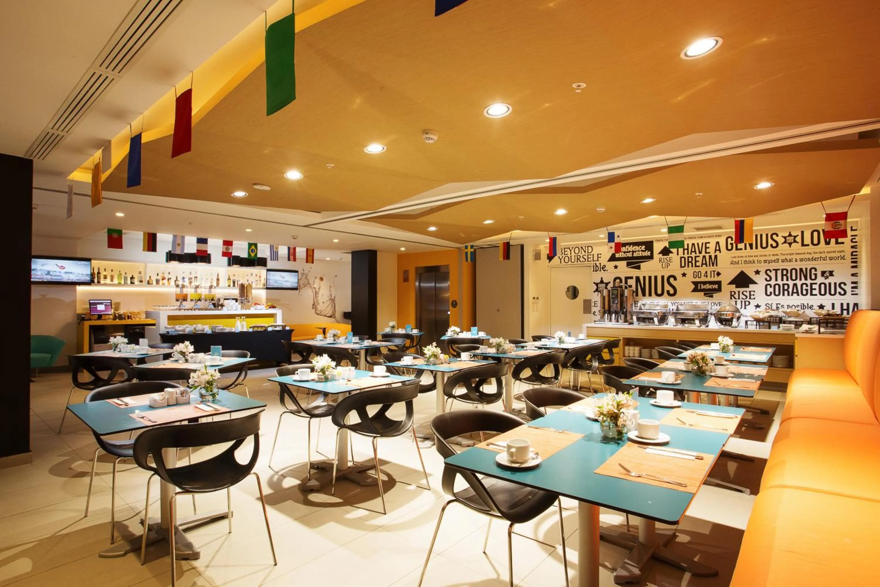 Restaurant/places to eat in Libre Hotel, BW Signature Collection by Best Western