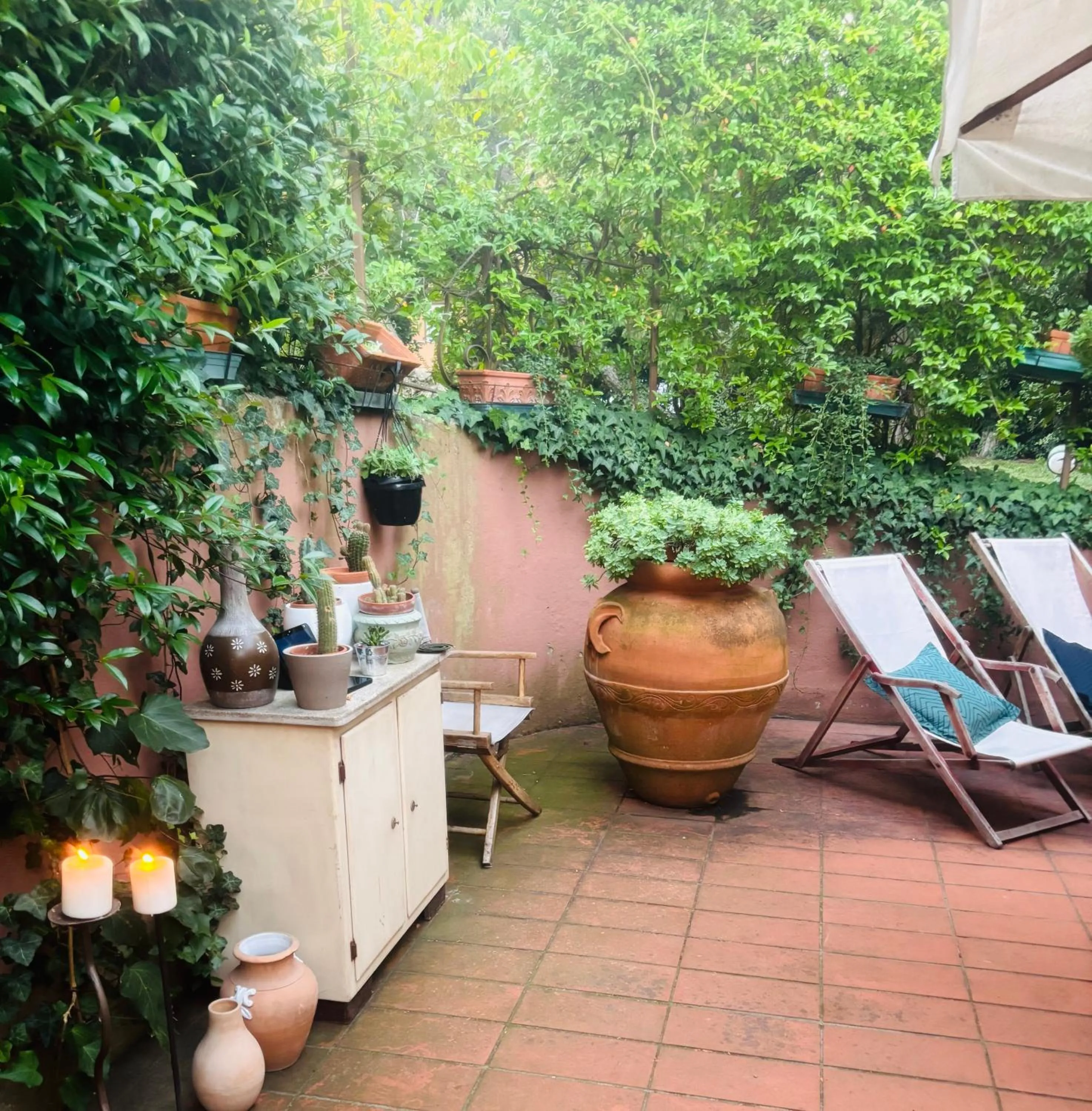 Patio in Opera Deluxe