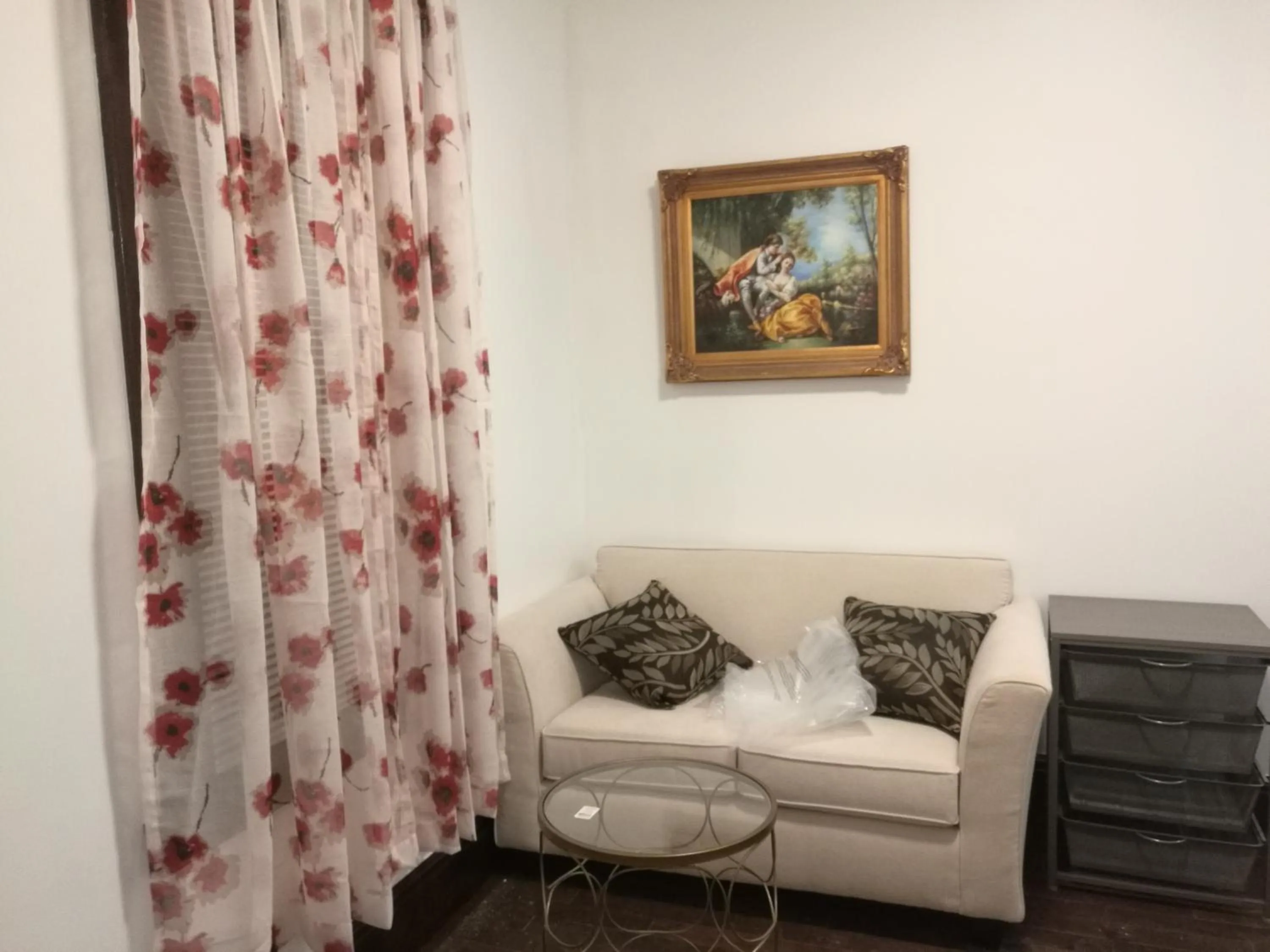 Living room in Ambassador's Inn Next Door