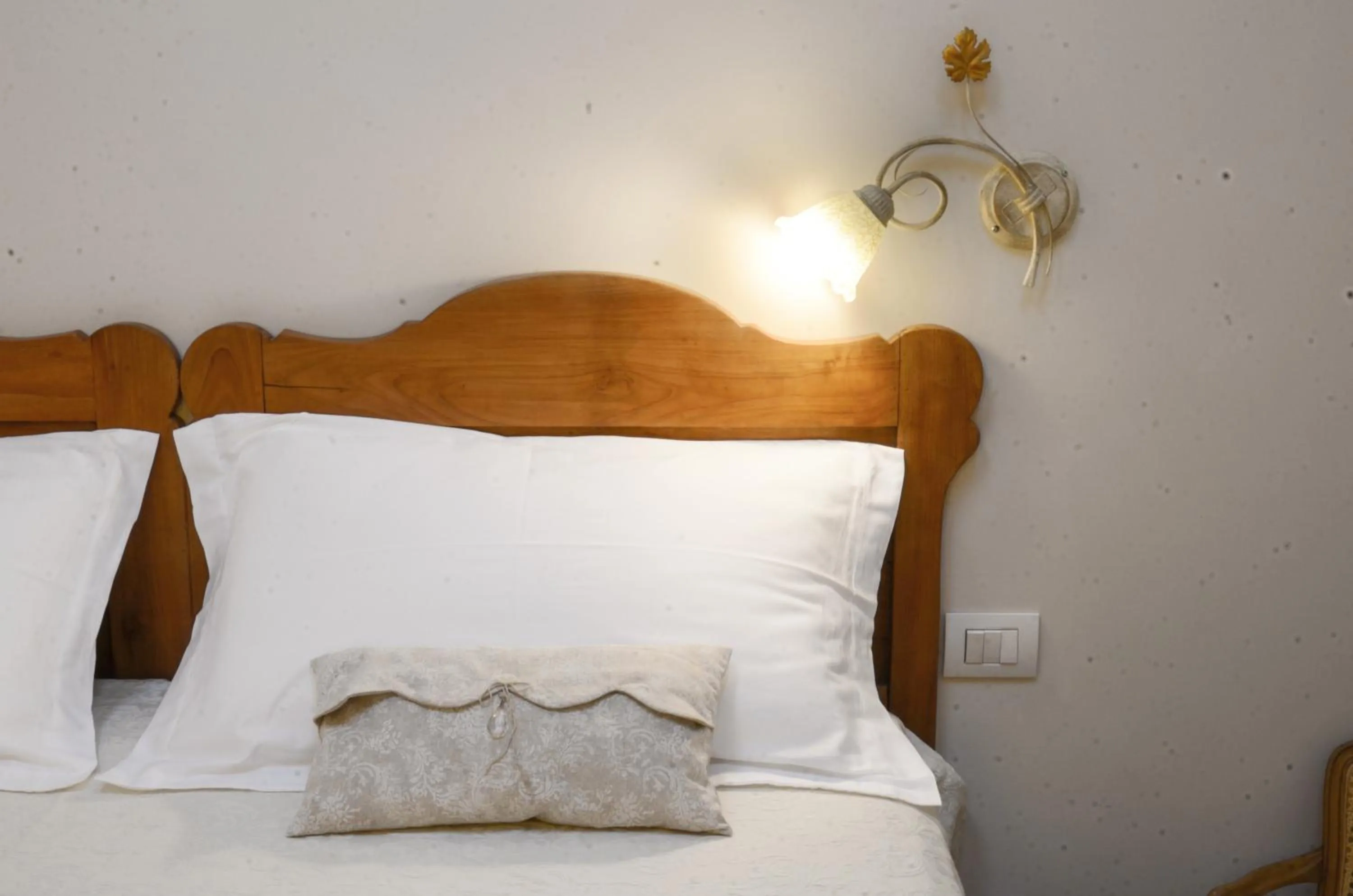 Bed in Villa Montenero