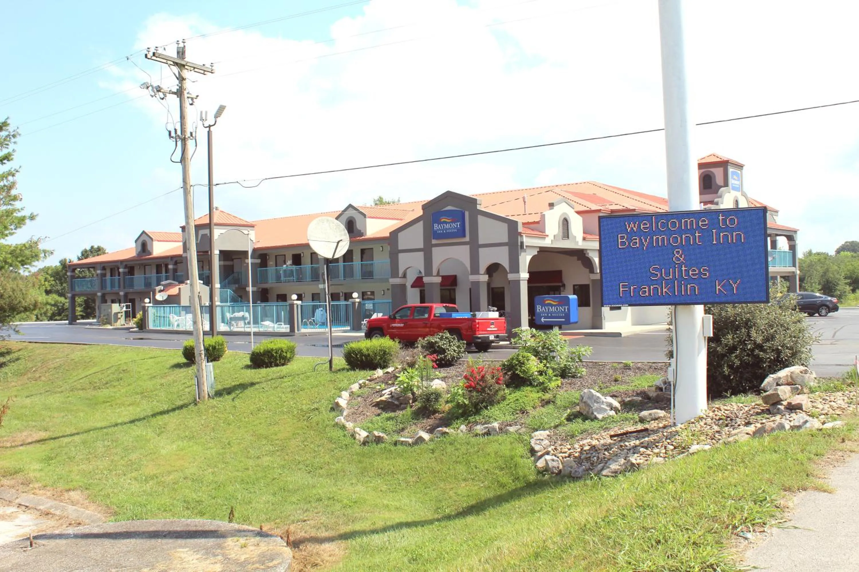 Property building in Baymont by Wyndham Franklin