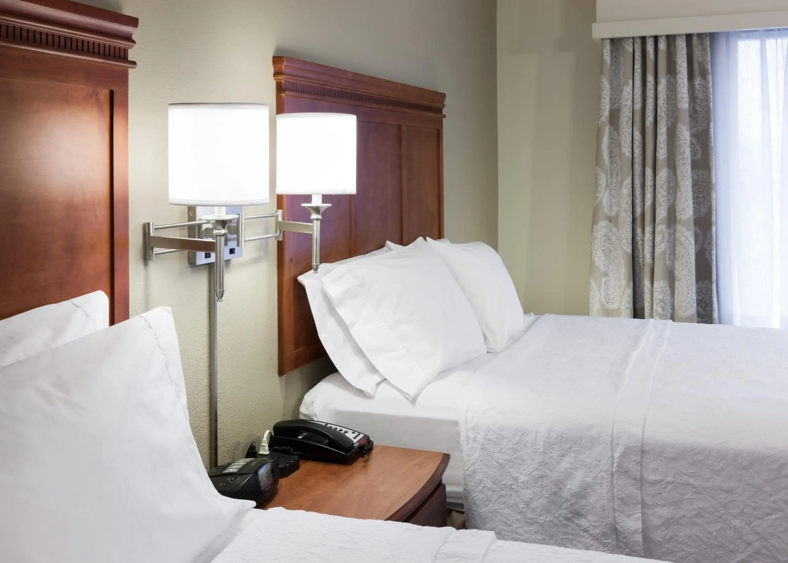 Queen Room with Two Queen Beds - Mobility and Hearing Access/Non-Smoking in Hampton Inn & Suites Davenport Queen Room with Two Queen Beds - Mobility and Hearing Access/Non-Smoking in Hampton Inn & Suites Davenport