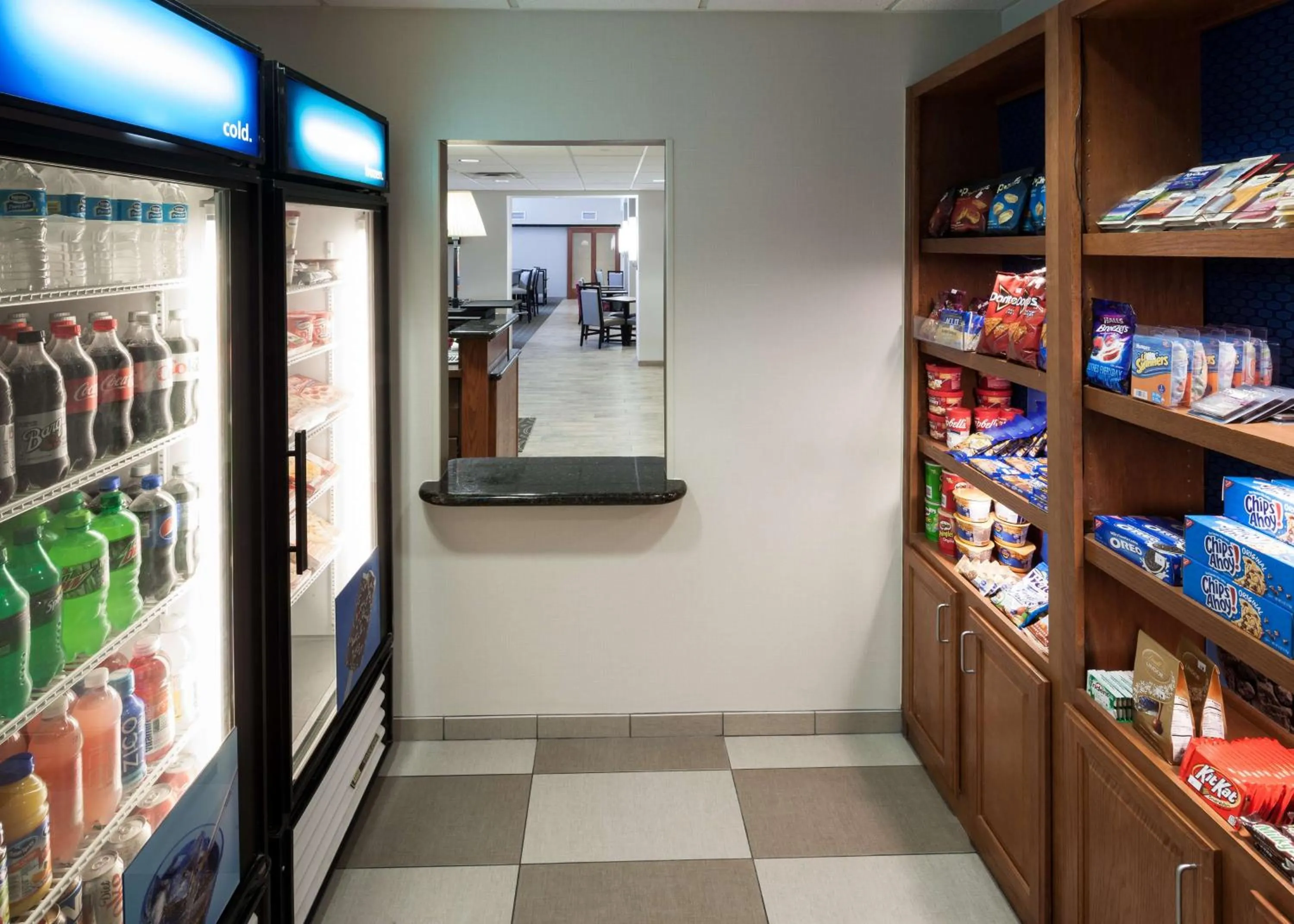 Restaurant/places to eat in Hampton Inn & Suites Davenport