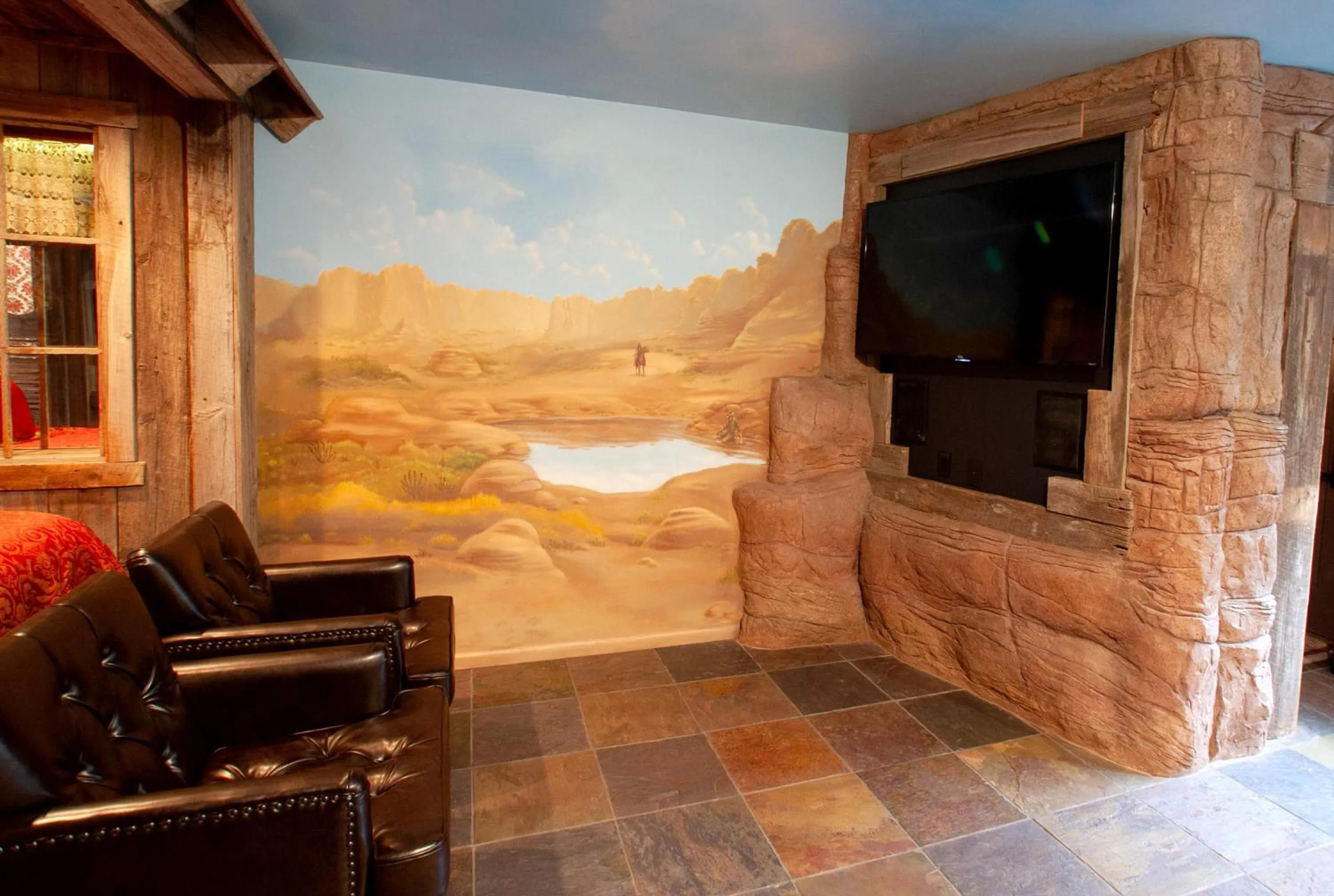 Black Swan Inn Luxurious Theme Rooms