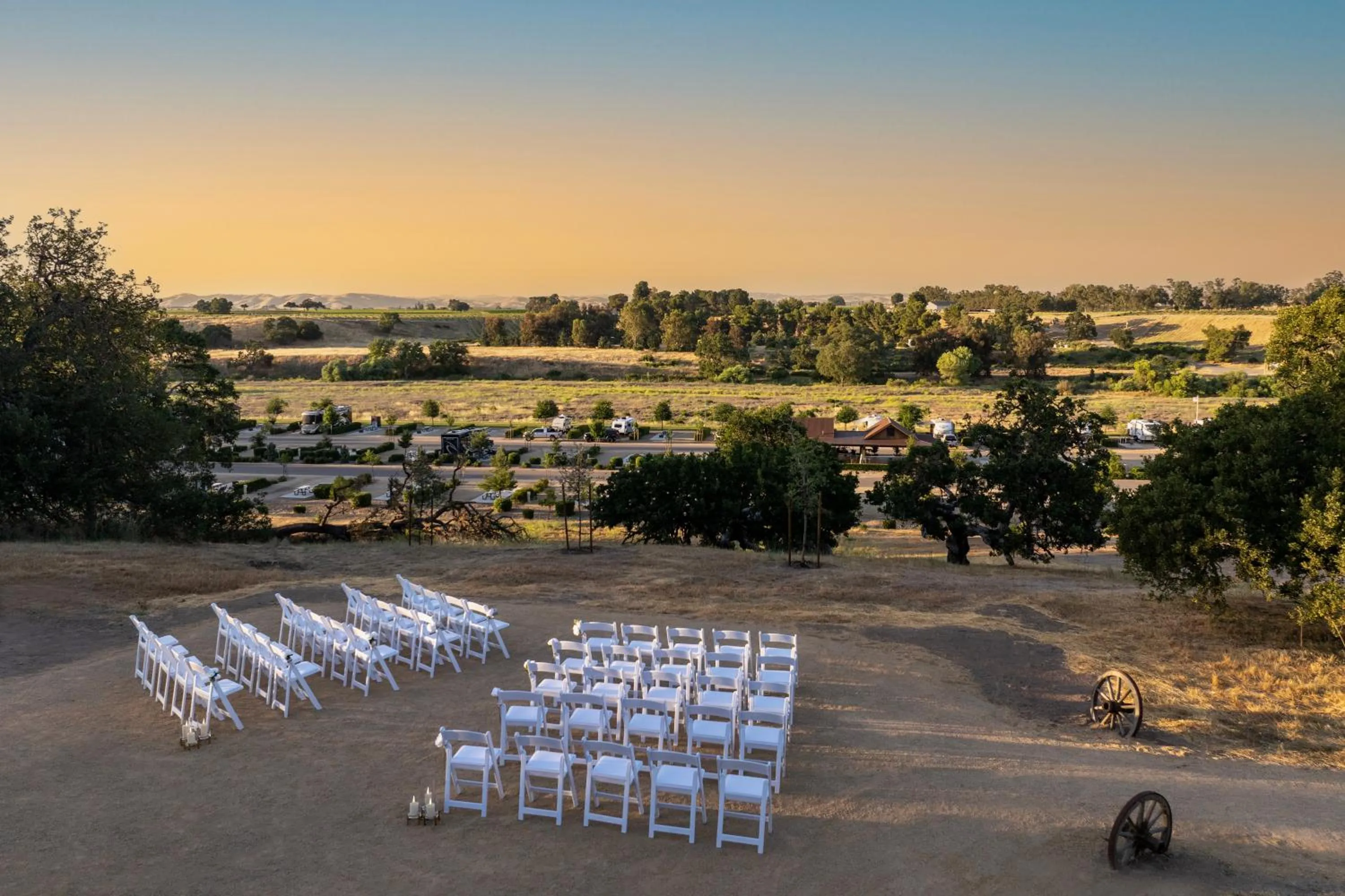 wedding in Sun Outdoors Paso Robles