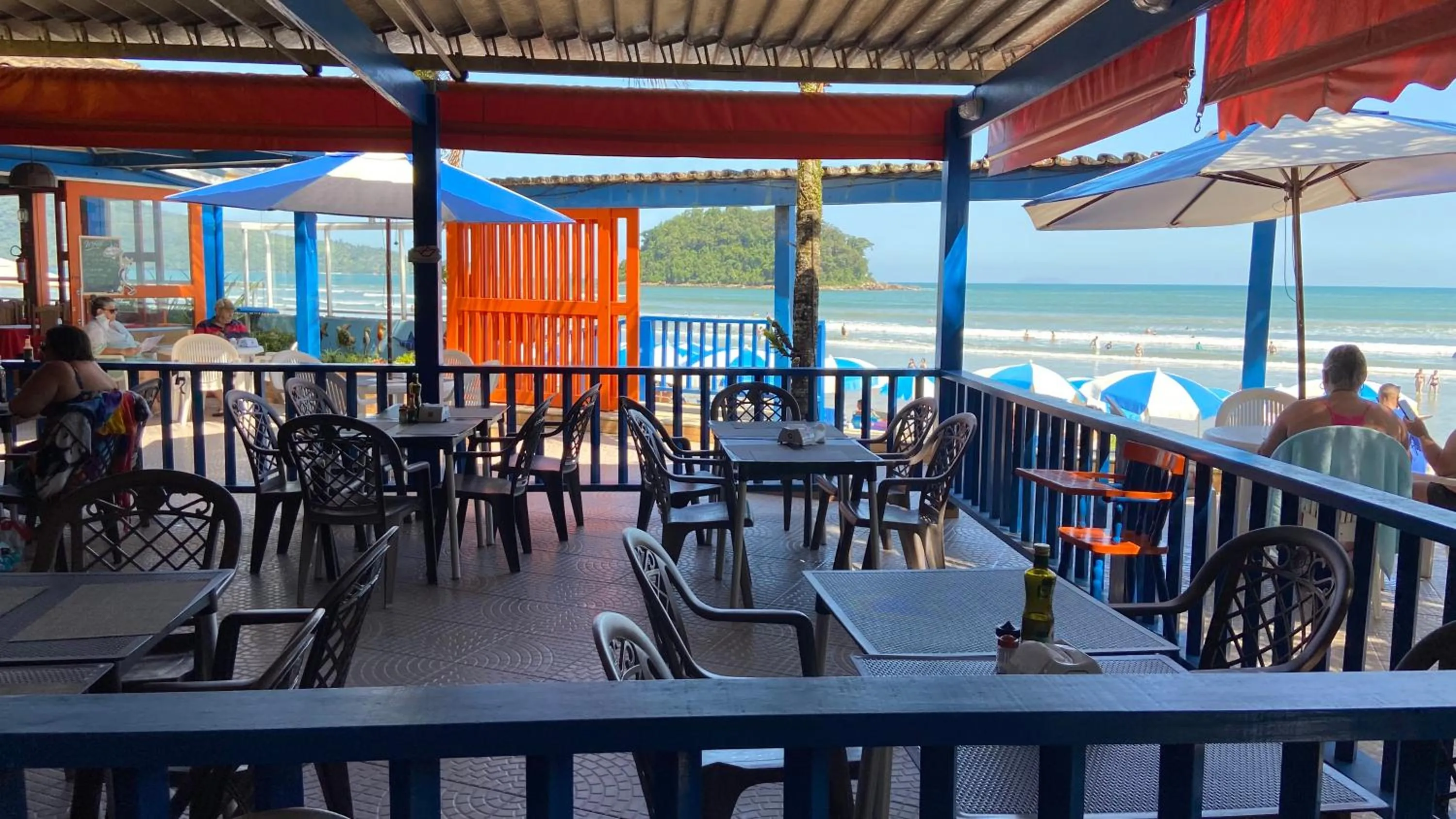 Restaurant/places to eat in Kaliman Pousada