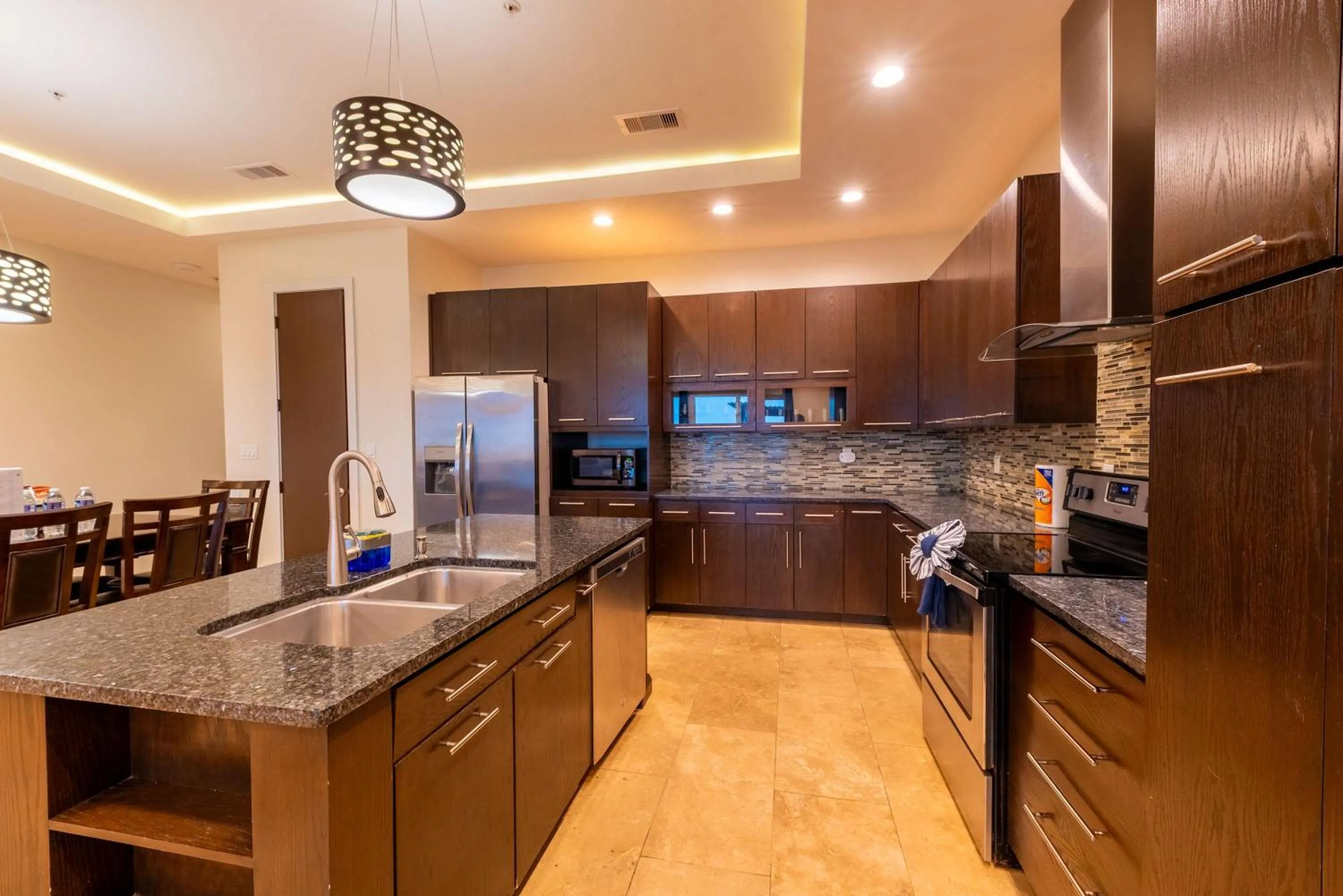 Beachfront 3 Bedroom Condo