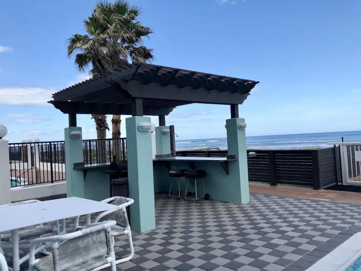 Beachfront 3 Bedroom Condo