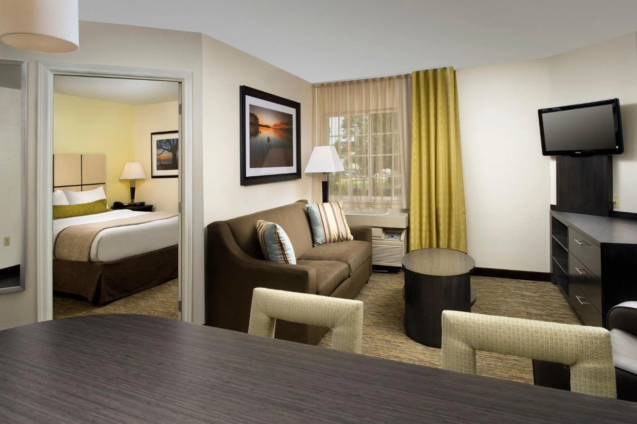 Photo of the whole room, Bed in Candlewood Suites Richmond - South by IHG