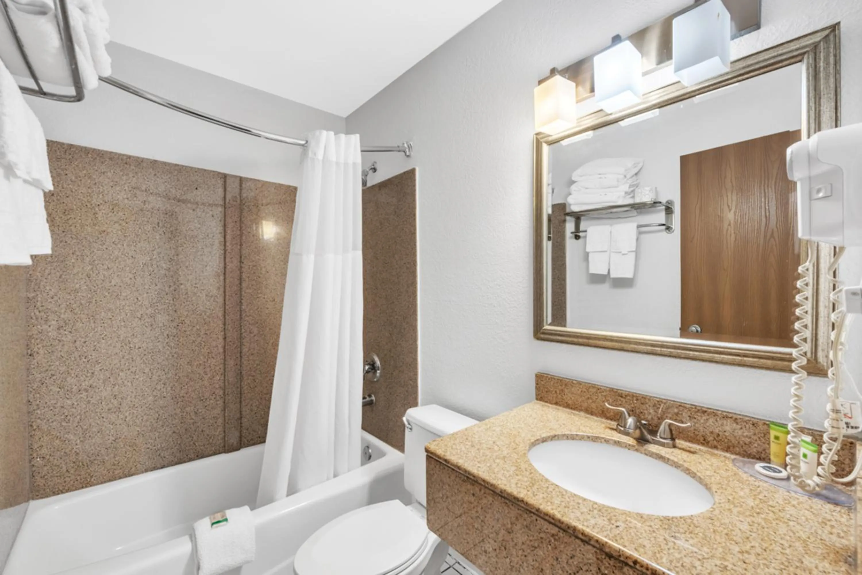 Bathroom in City Centre Inn at Newport News