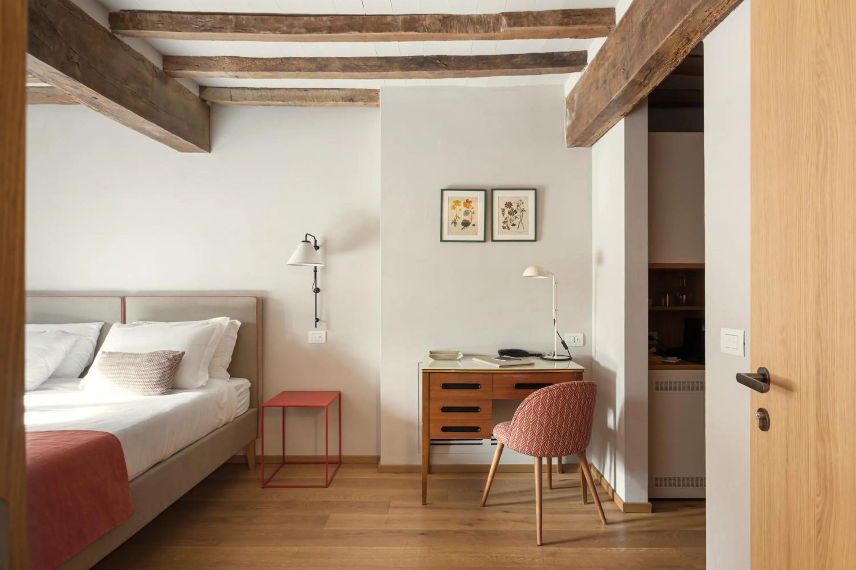 Photo of the whole room, Bed in Relais Roncolo 1888 - Small Luxury Hotels of the World