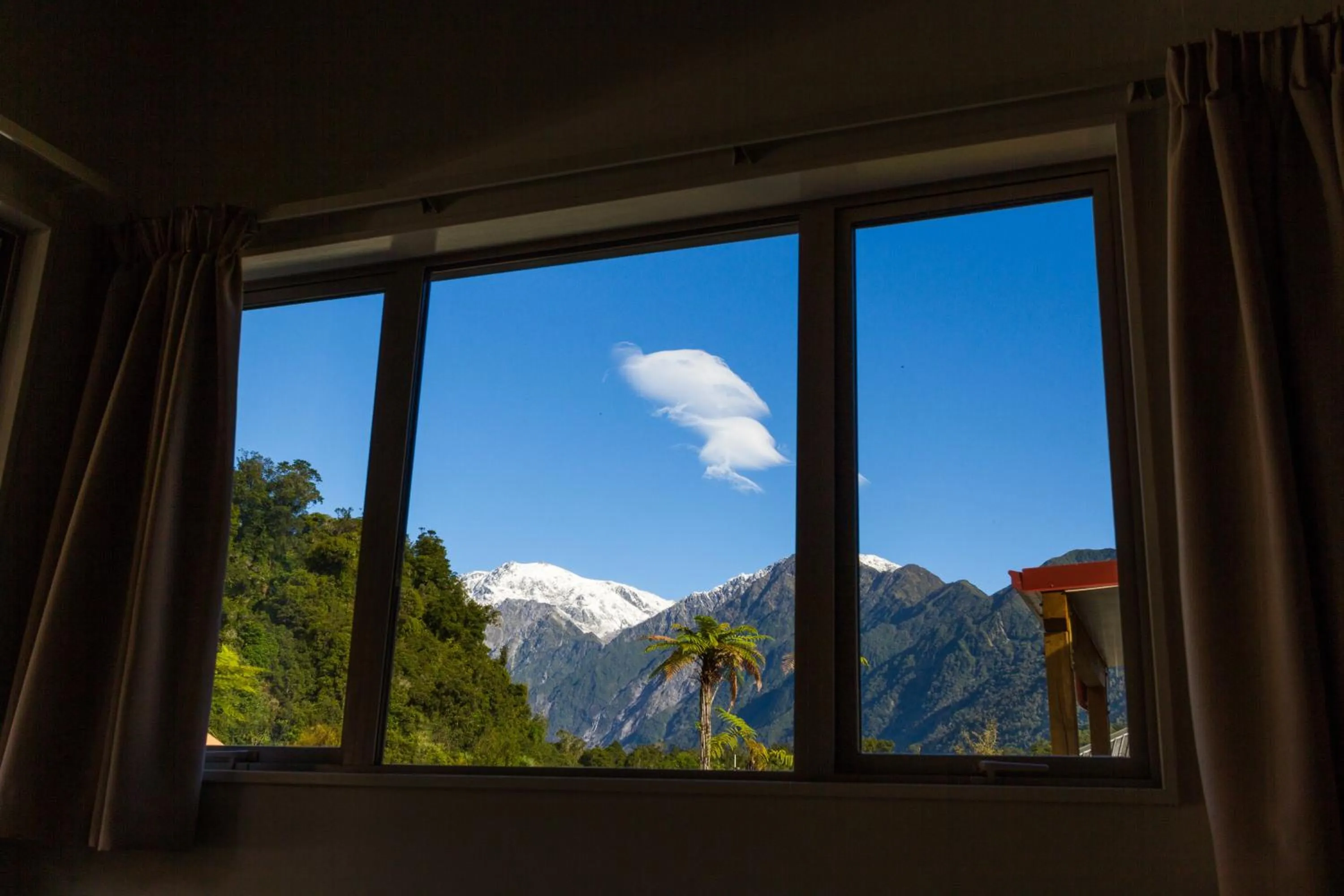 View (from property/room) in 10 Cottages