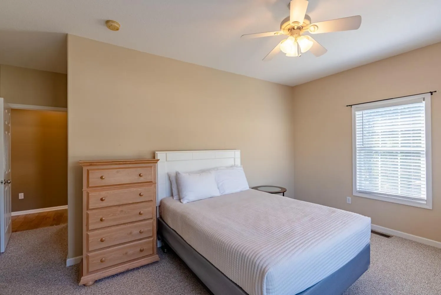 Bed in Private Pool Vacation Home