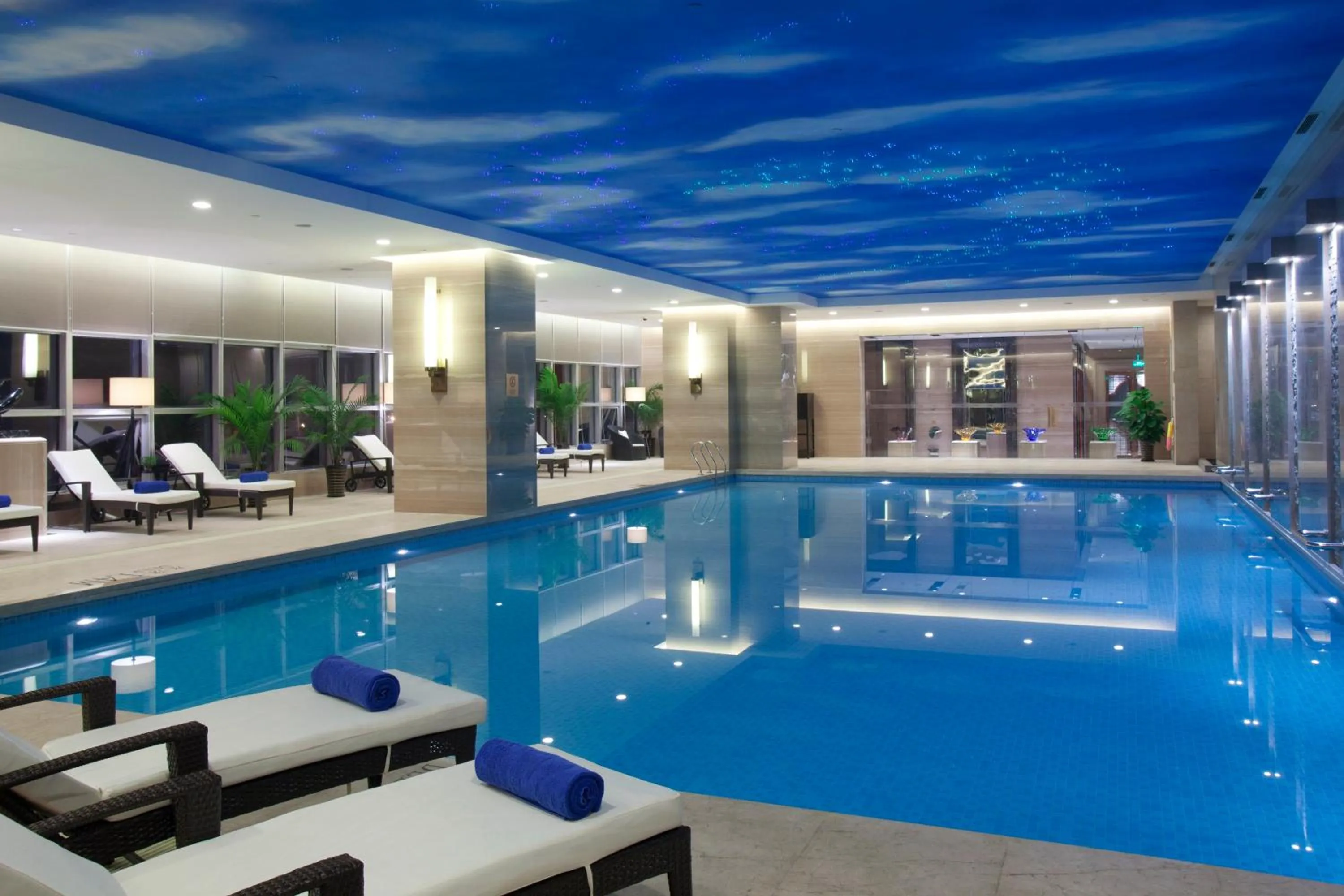 Swimming pool in Crowne Plaza Xiangyang by IHG